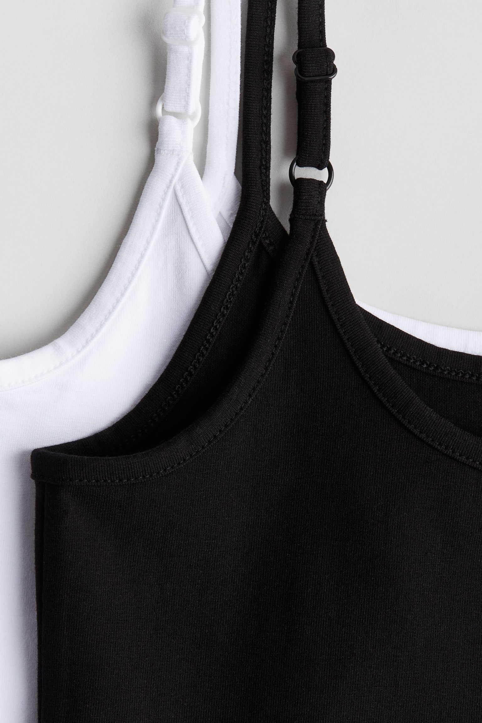 Детские топы H&M 2-pack Cotton Tank Tops, цвет: Чёрный / Белый — фото 2