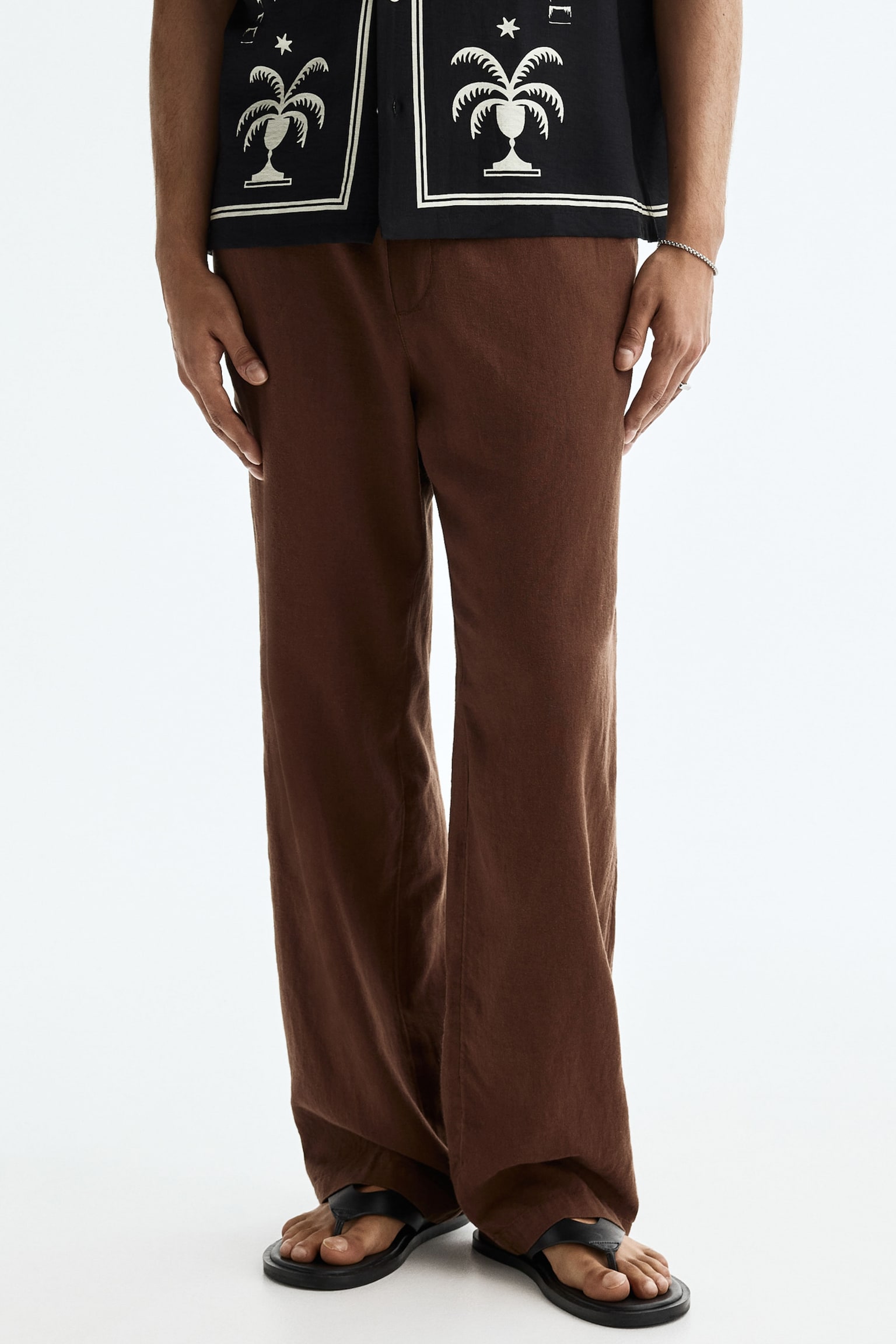 Relaxed Fit Linen-blend trousers - Light brown/White/Black/White/Striped/Navy blue/Striped - 3
