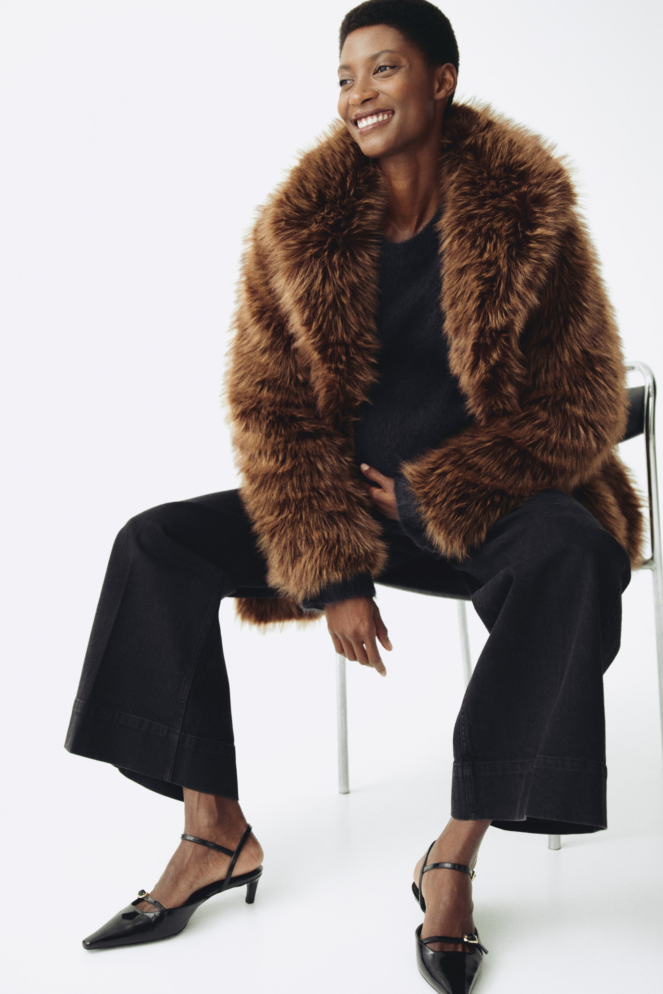 Prikaži veću sliku: MAMA Wide Jeans - Crna - Ladies | H&M RS 2