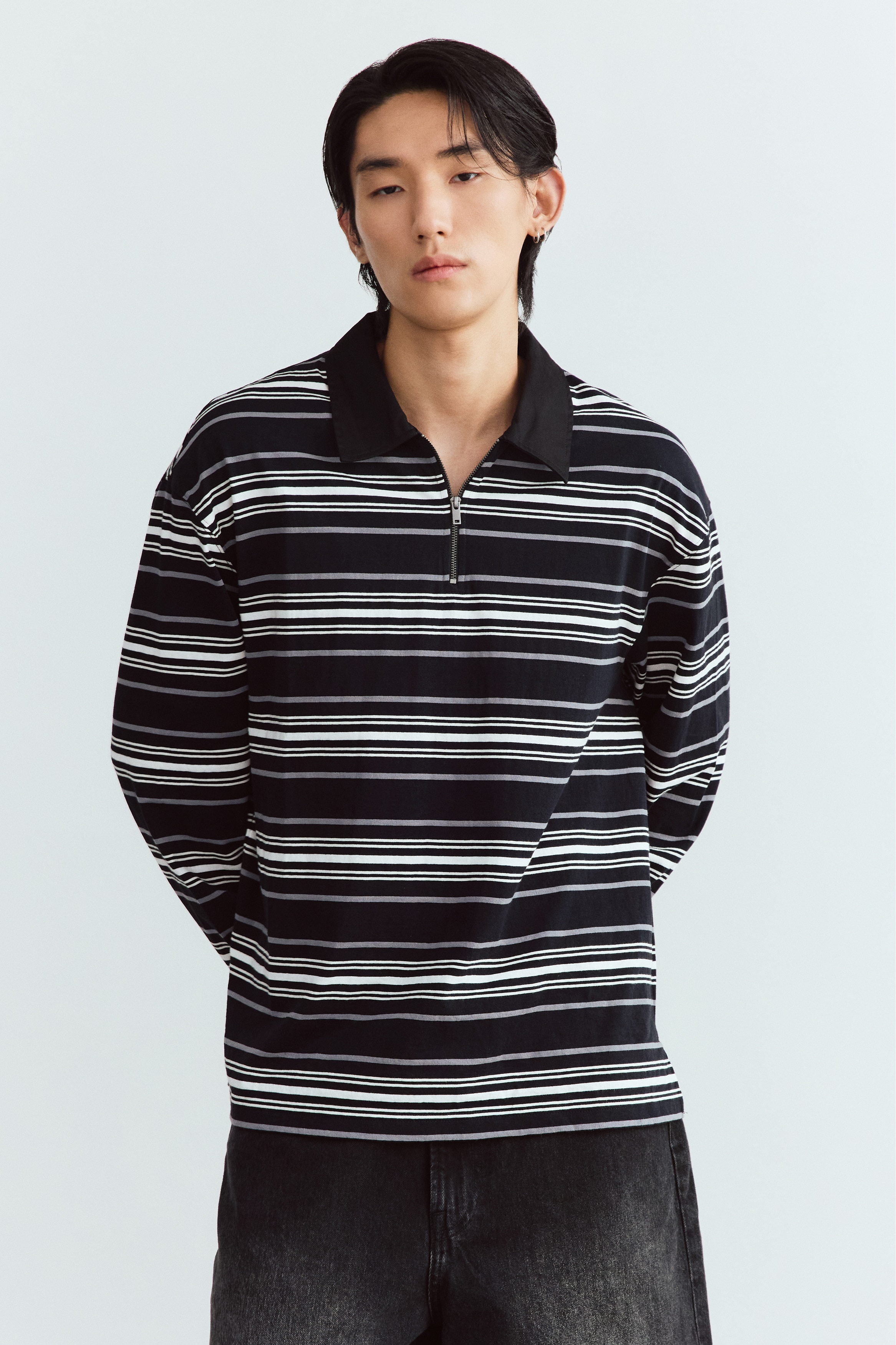 Loose-Fit Rugby Shirt - Black/striped/Cream/striped