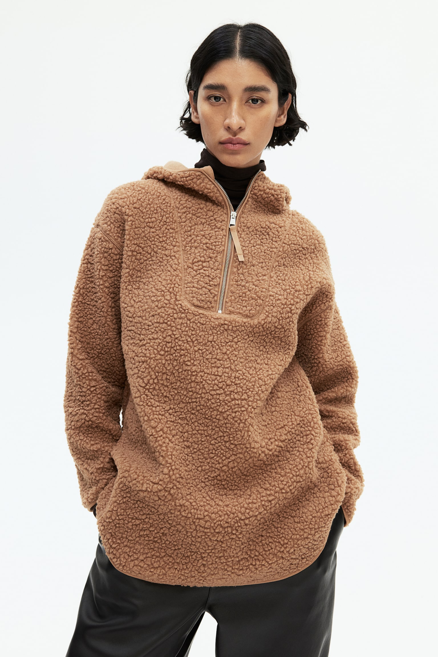 Oversized huvtröja i fleece - Mörkbeige/Svart/Crèmevit - 7