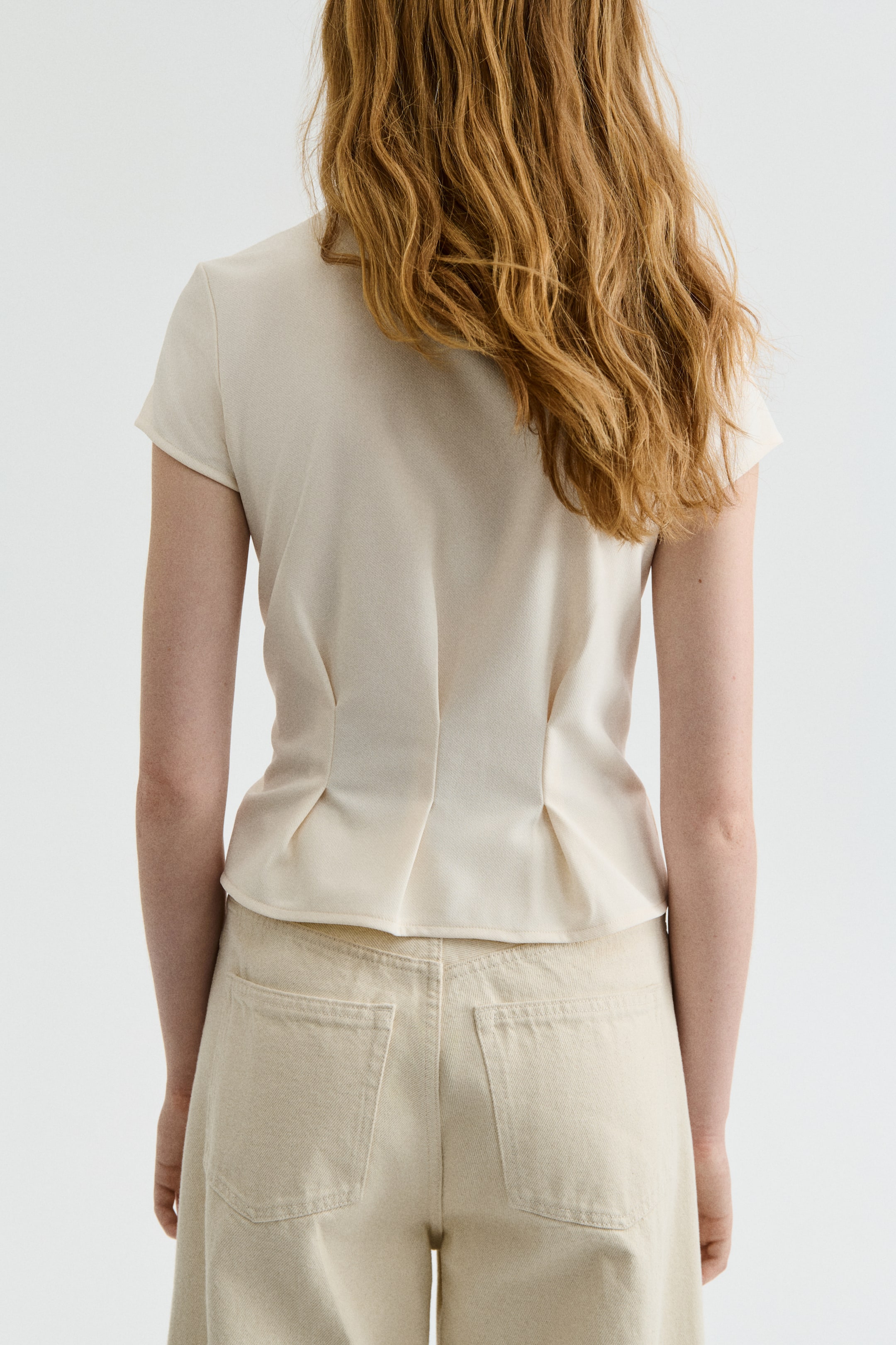 Xem ảnh lớn hơn: Waisted tie-front top - Màu kem - Ladies | H&M VN 3