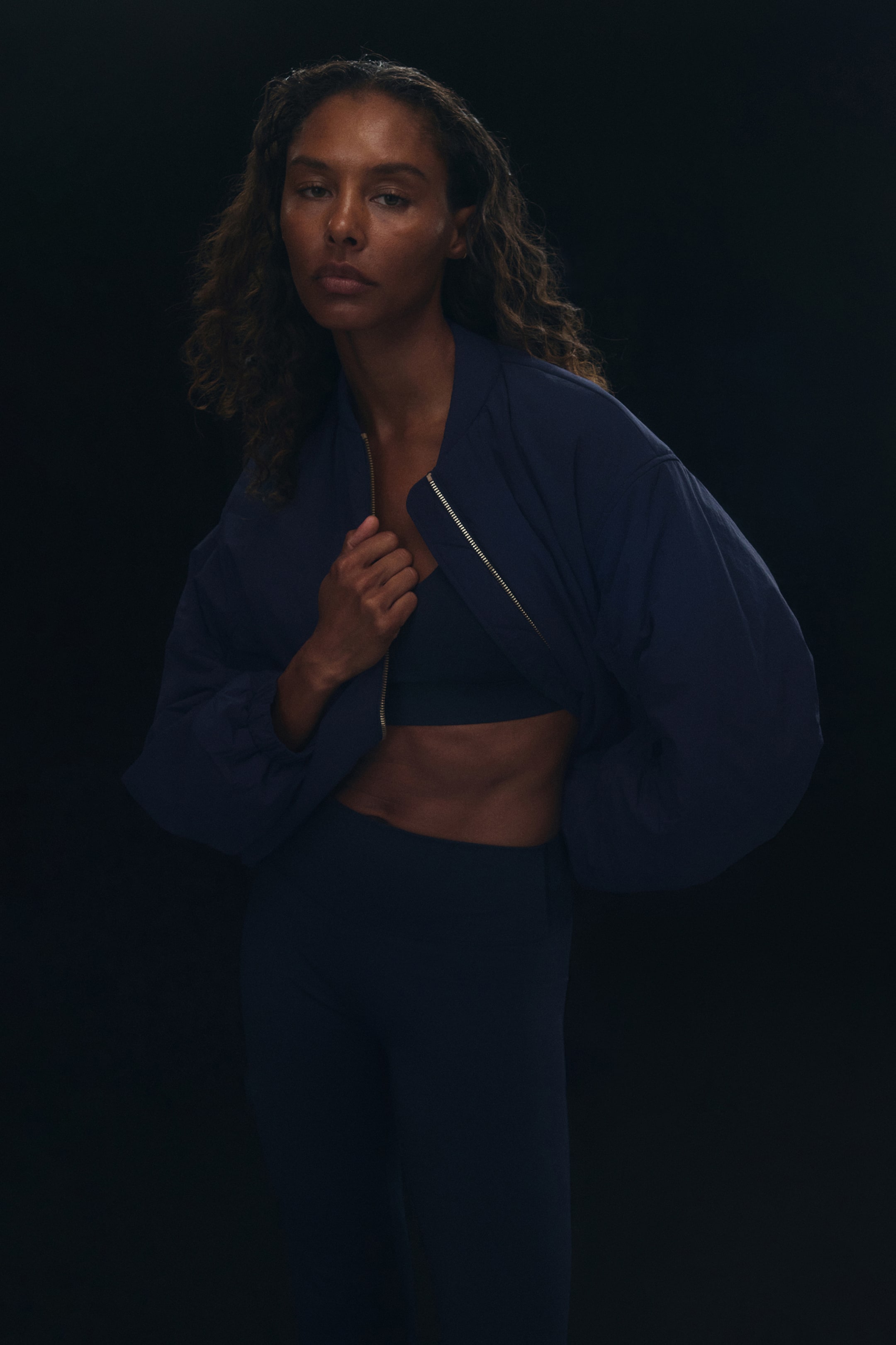 Женские куртки H&M Padded Bomber Jacket with StormMove™ — фото 6