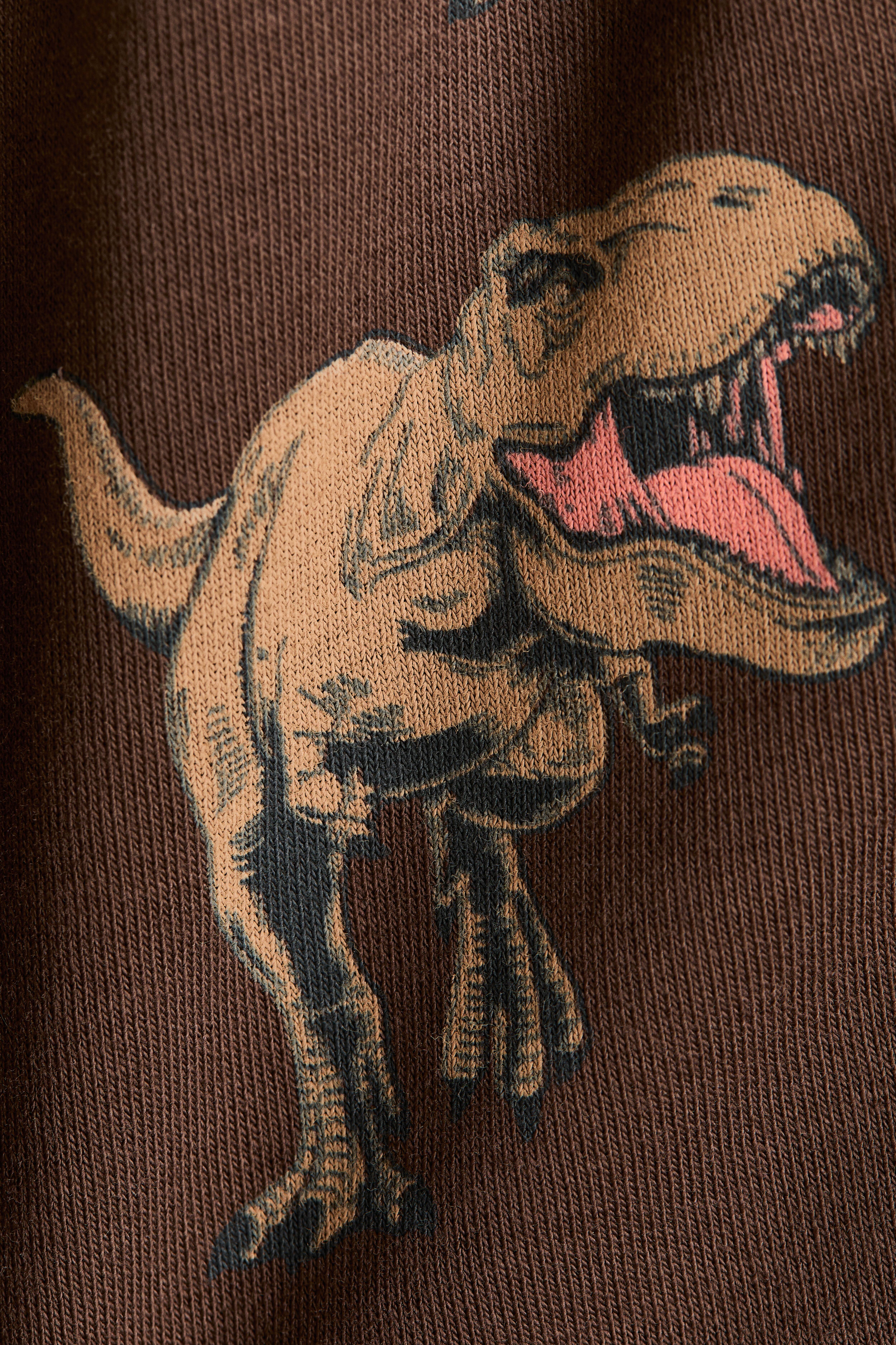 Motif-Detail Sweatshorts