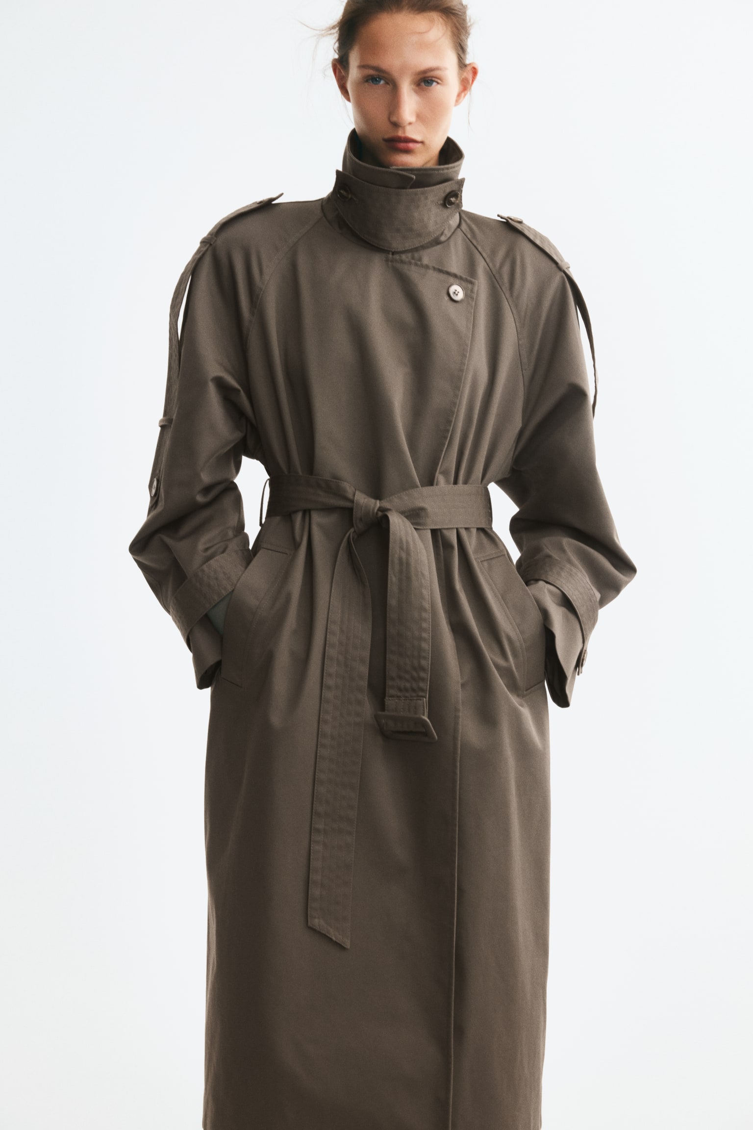 Женское пальто H&M Oversized Twill Trench, цвет: Тёмный серо-коричневый — фото 3