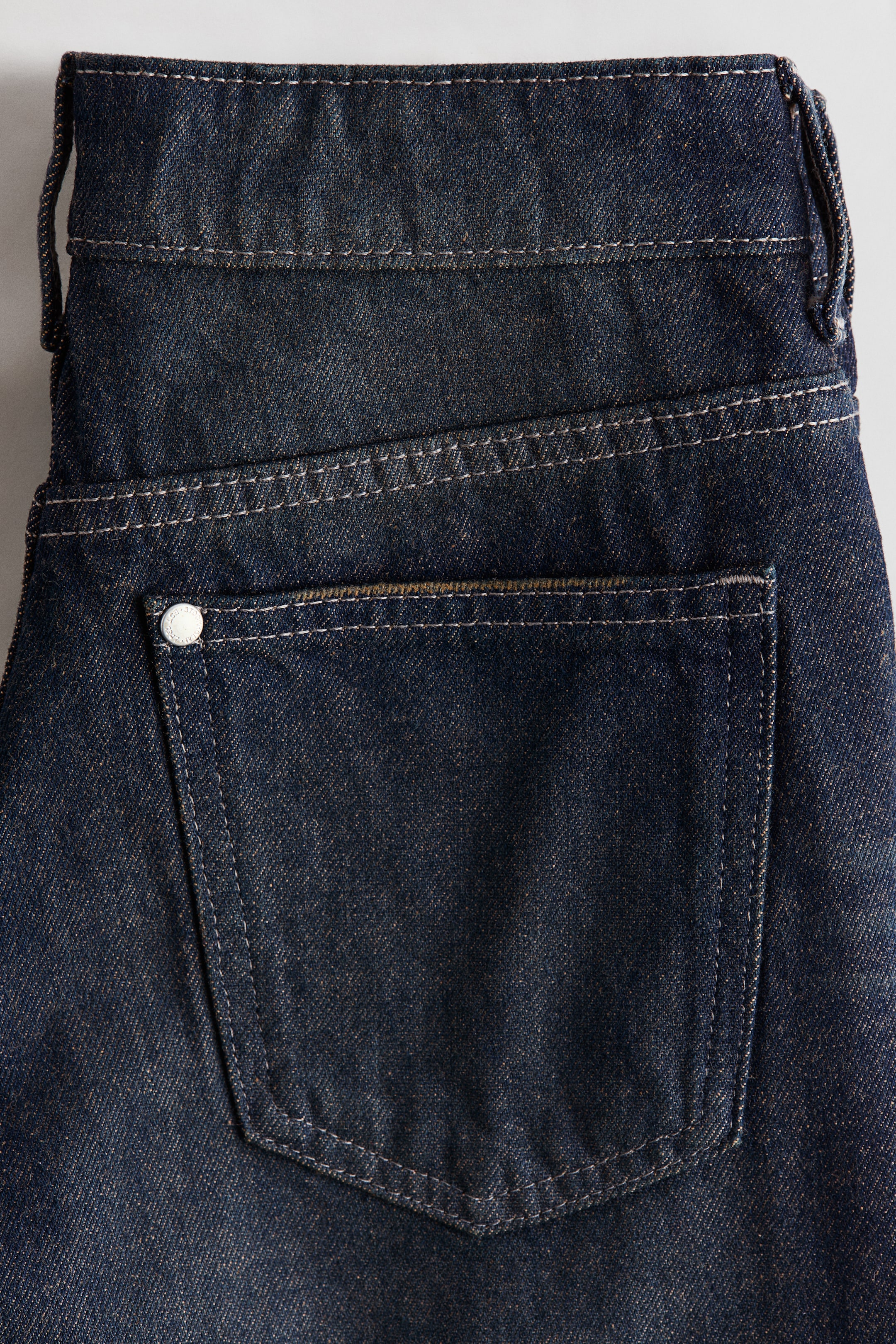 Beck Loose Fit Jeans