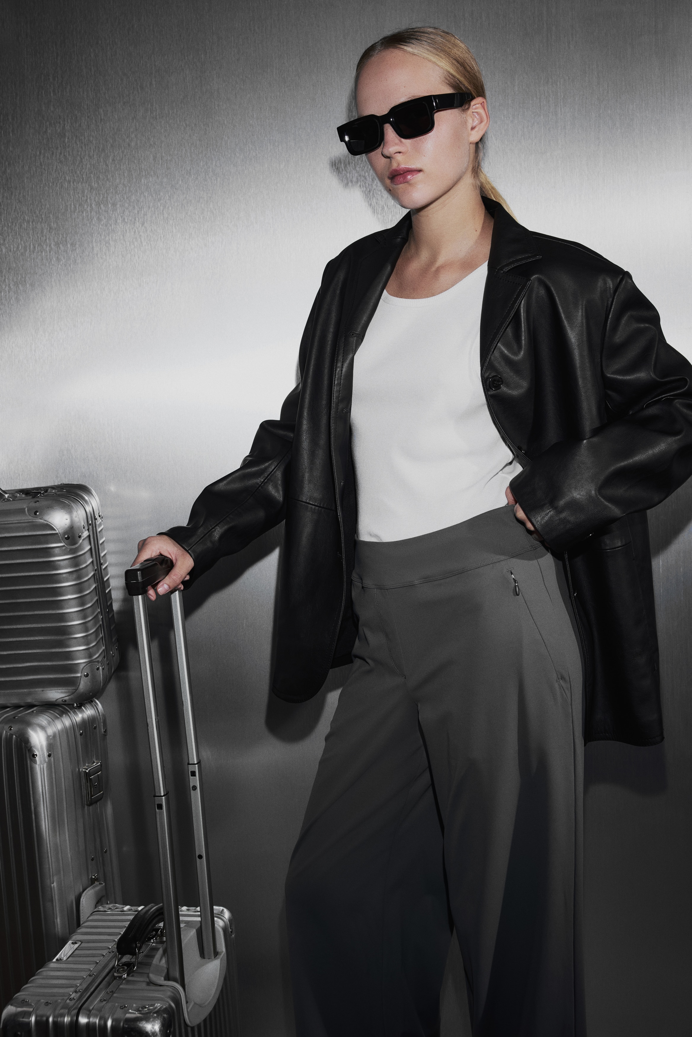 Four-way Stretch Wide Trousers