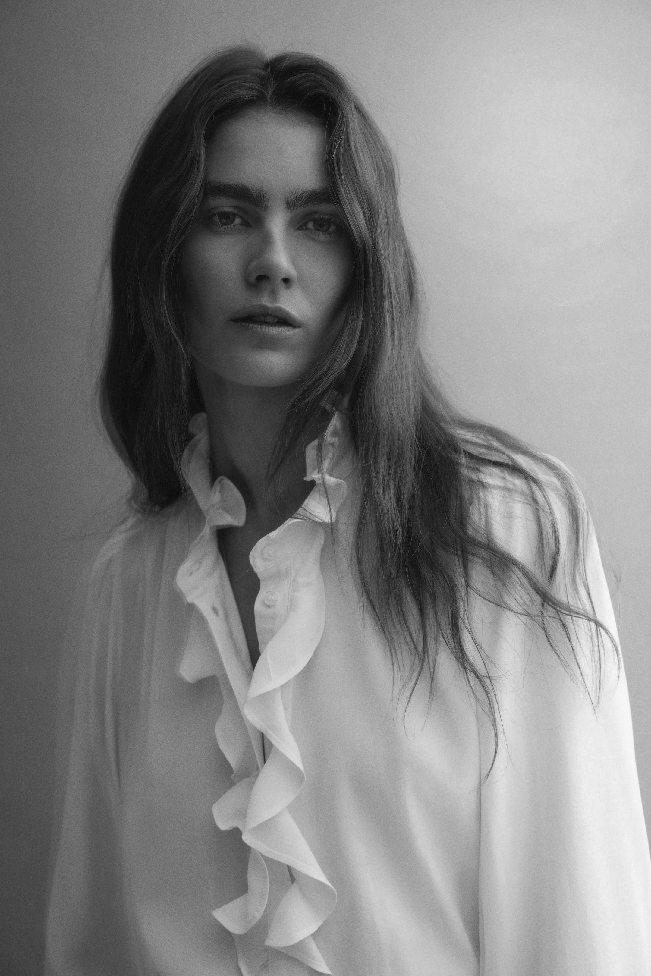 Blouse à col volanté en viscose