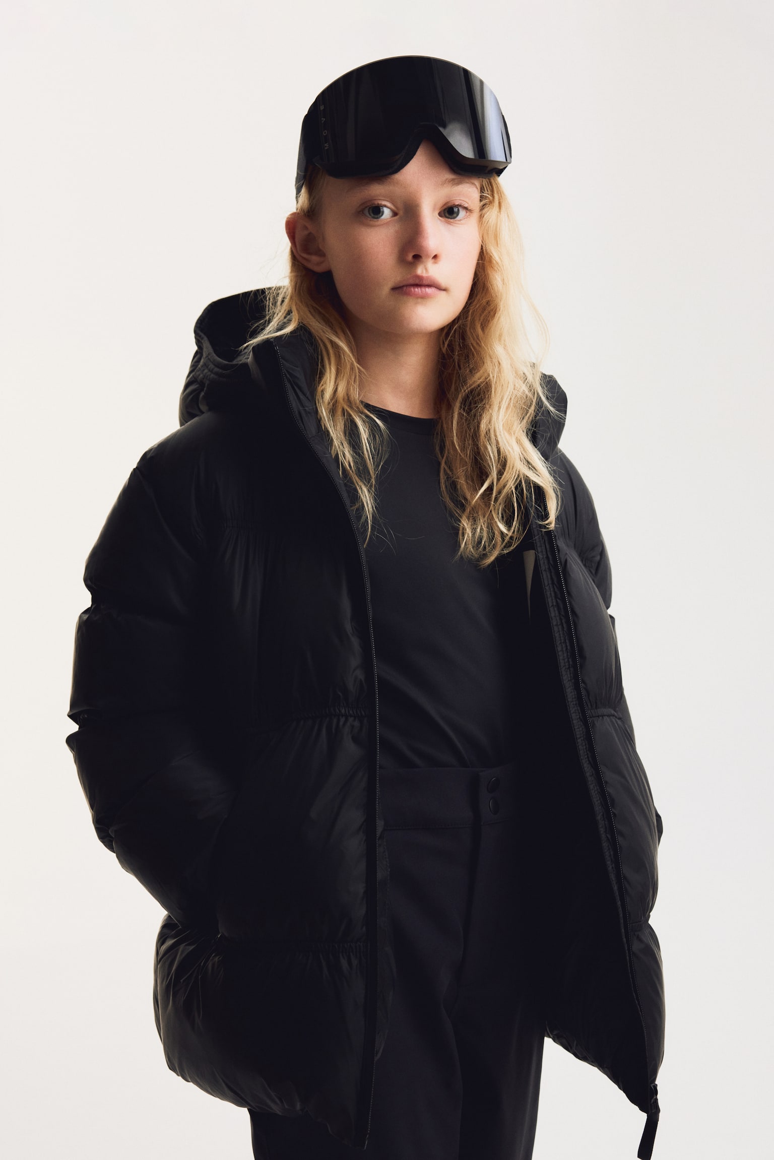 Детская куртка H&M Move Puffer Ski with ThermoMove™, цвет: Чёрный — фото 2
