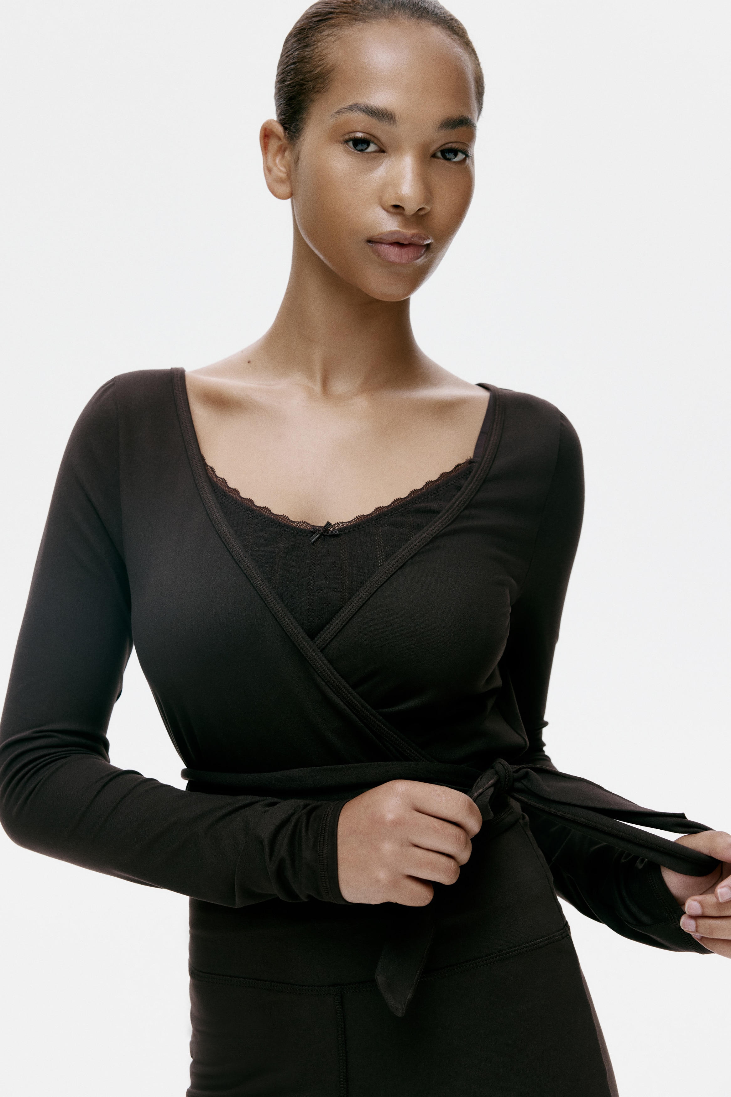 Κρουαζέ μπλούζα από χνουδωτό ζέρσεϊ - Σκούρο καφέ/Ανοιχτό ροζ/Μαύρο