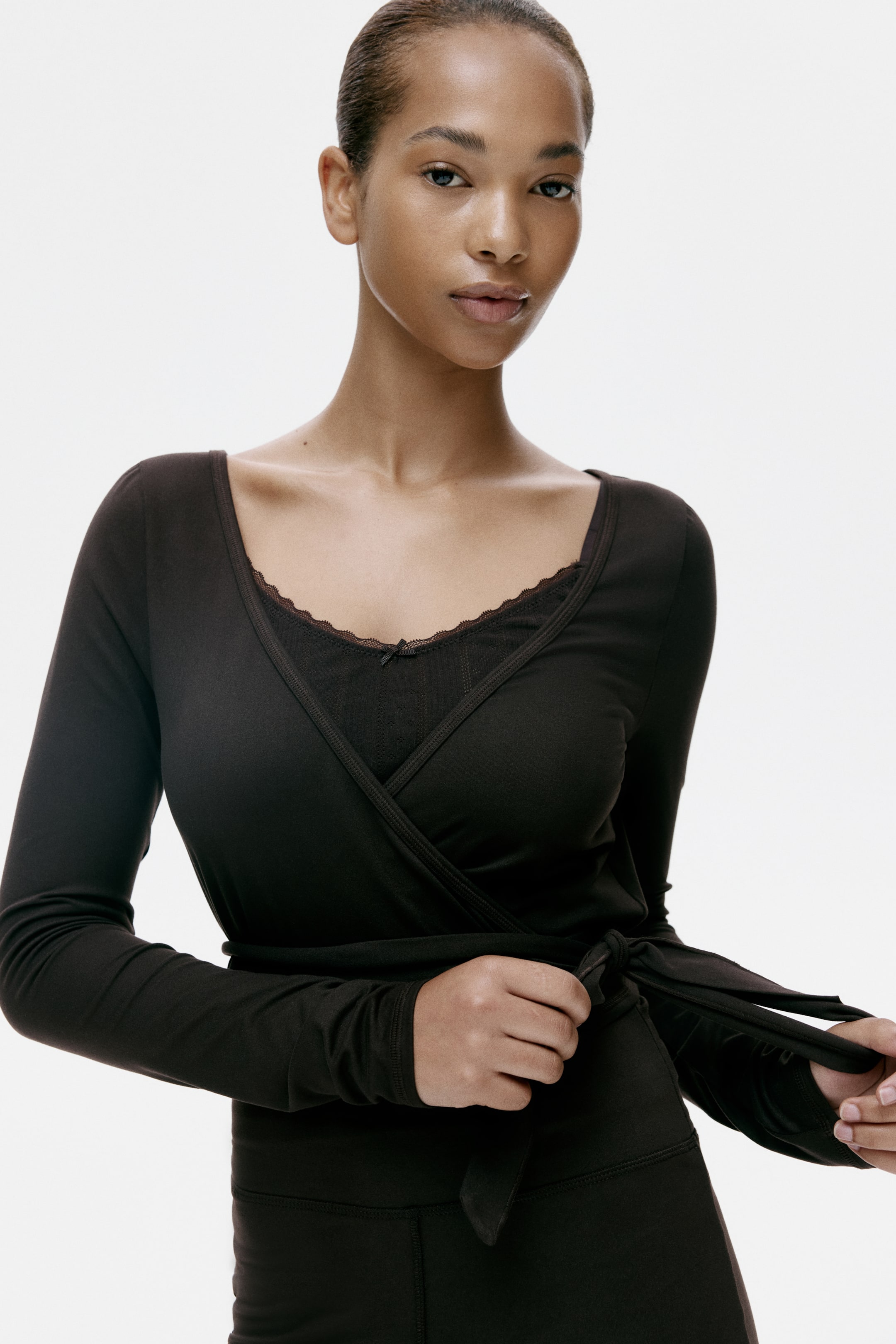 查看大圖: 刷毛平紋交疊式上衣 - 深咖啡色 - Ladies | H&M 1