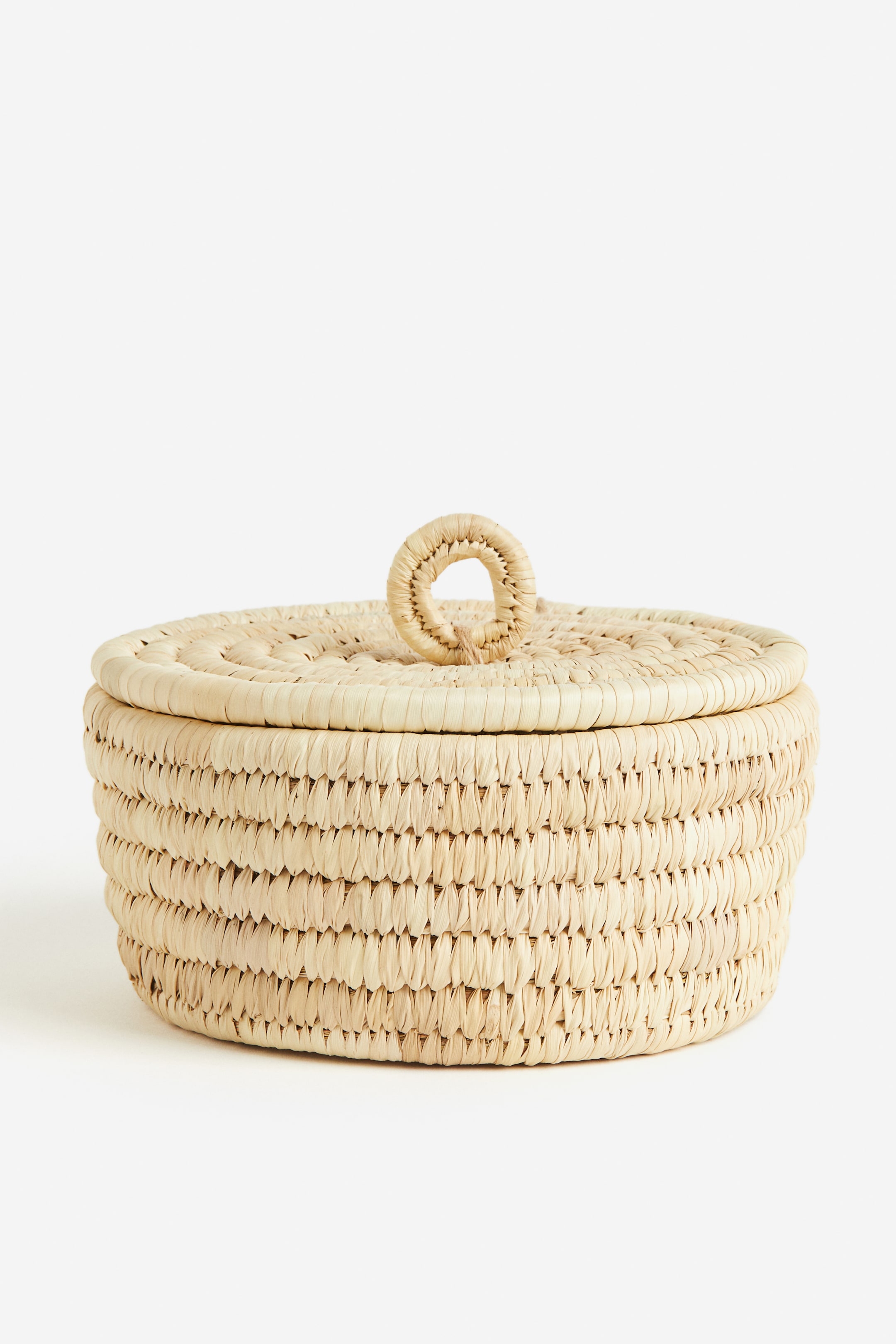 Small Straw Basket with Lid