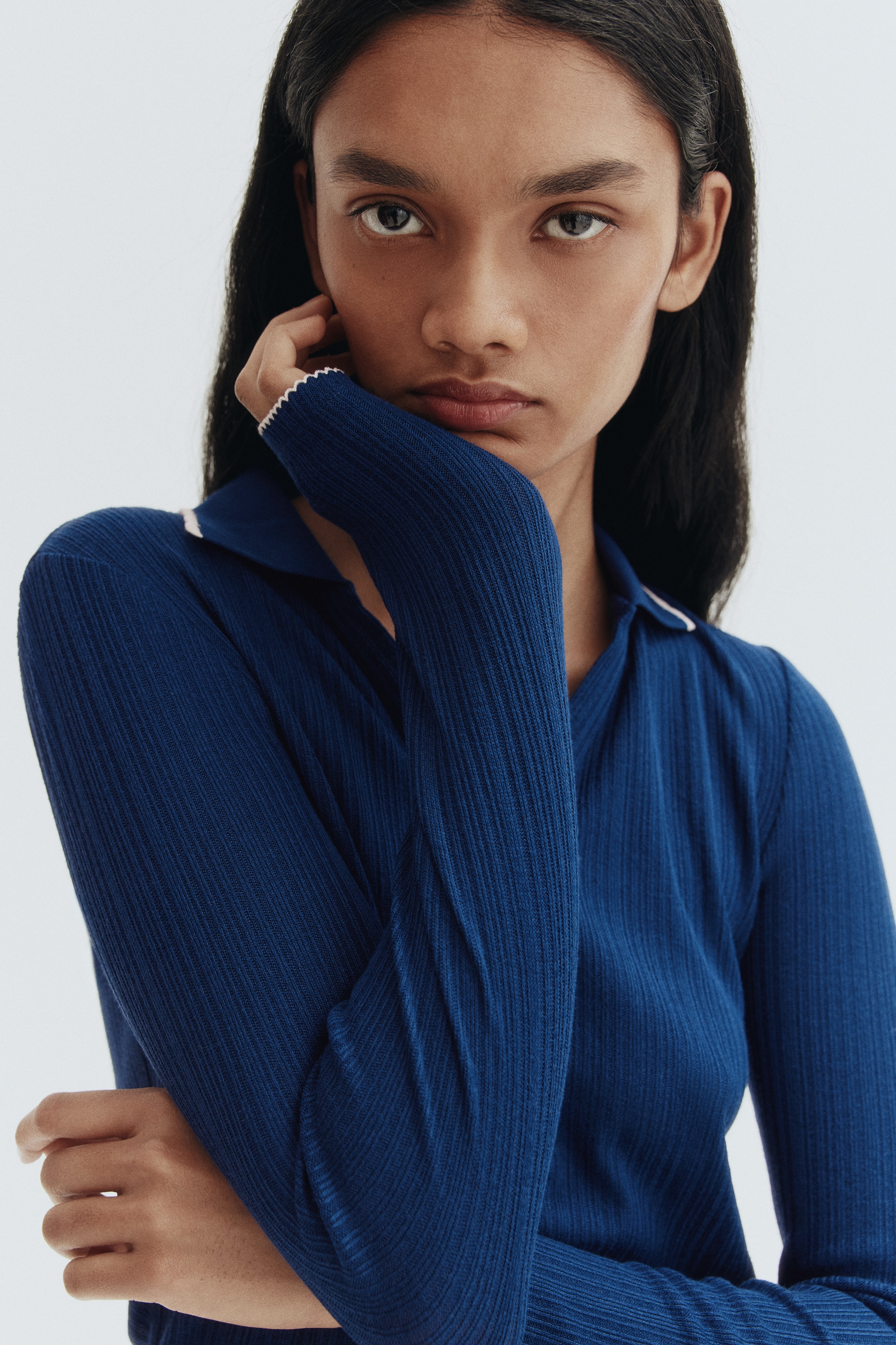 리브니트 칼라 탑 - 다크 블루/화이트/라이트 블루