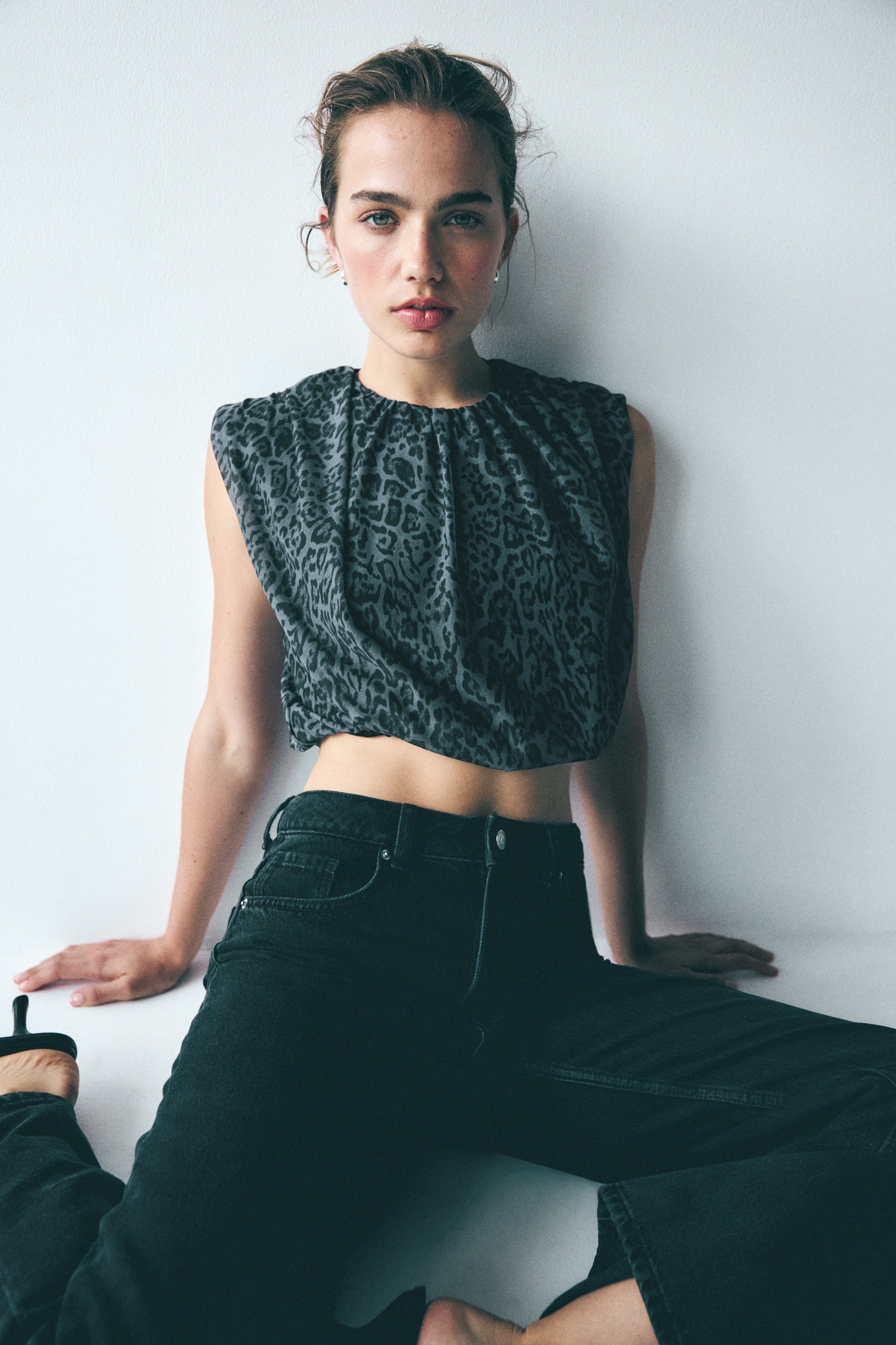 Women's Black/leopard print Draped Mesh Top | H&M CA