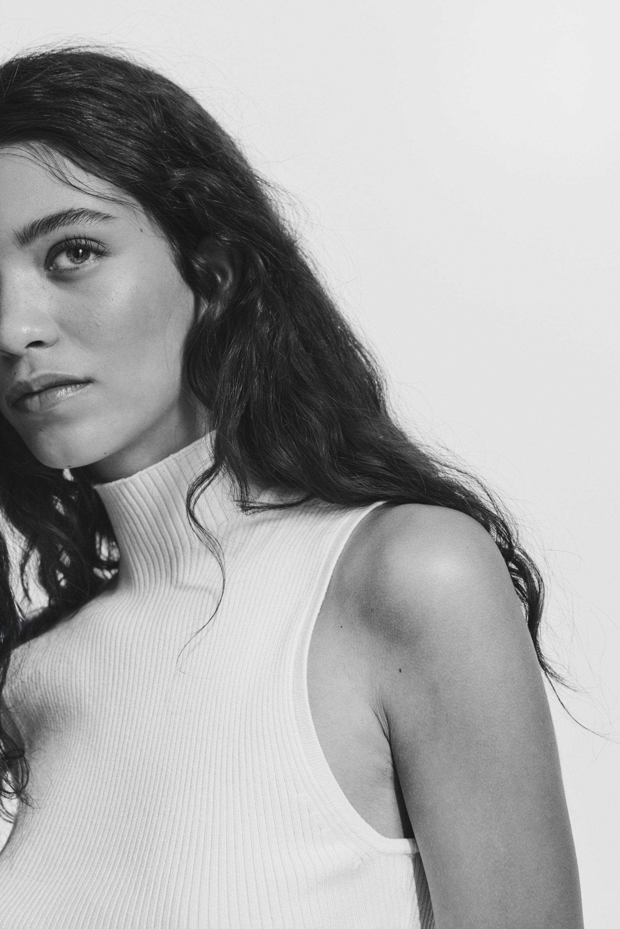 Ampliar la imagen: Rib-knit turtleneck top - Crema - Ladies | H&M MX 2