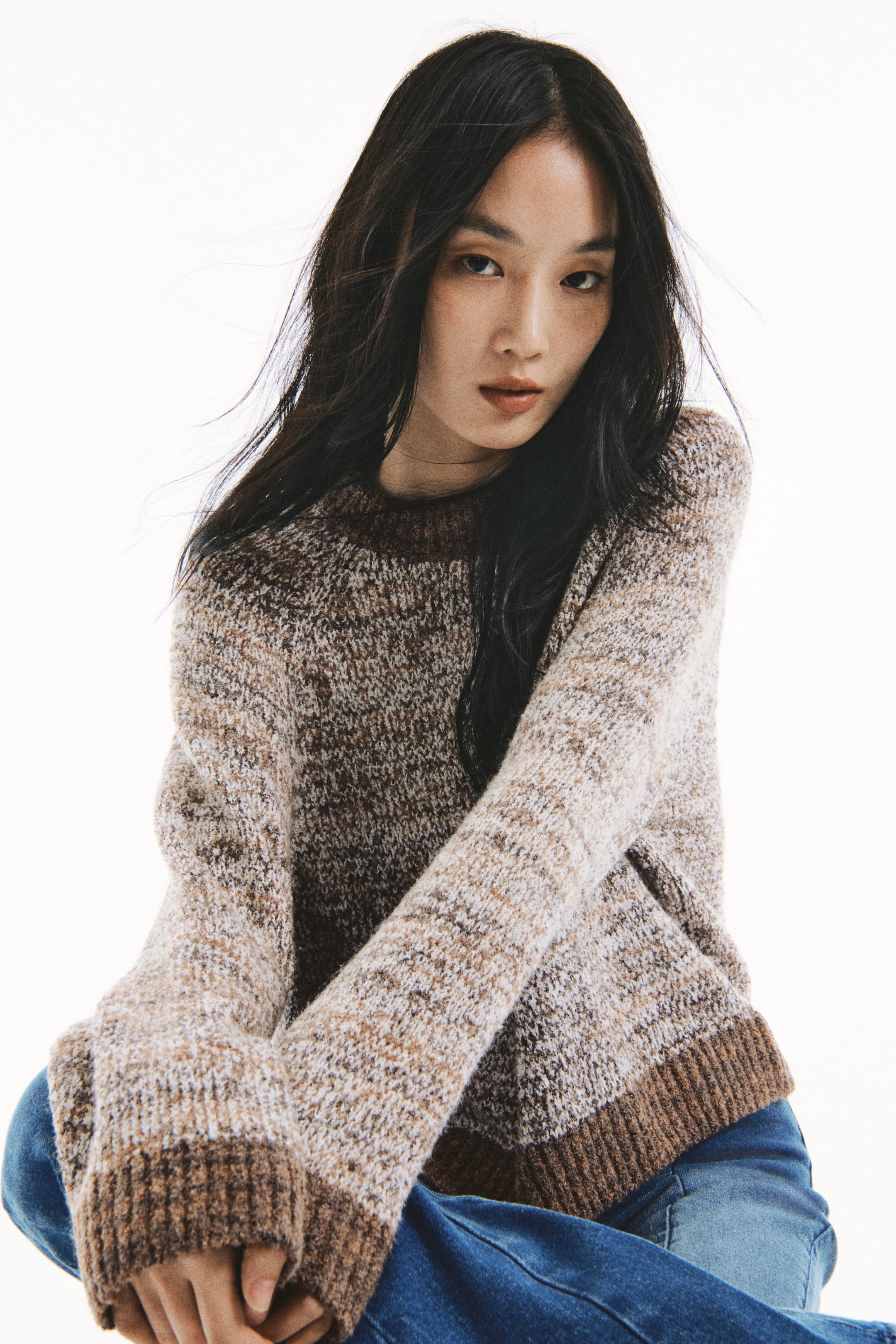 拡大画像を表示: ブークレニットセーター - ブラウン／ホワイト - レディース | H&M JP 3