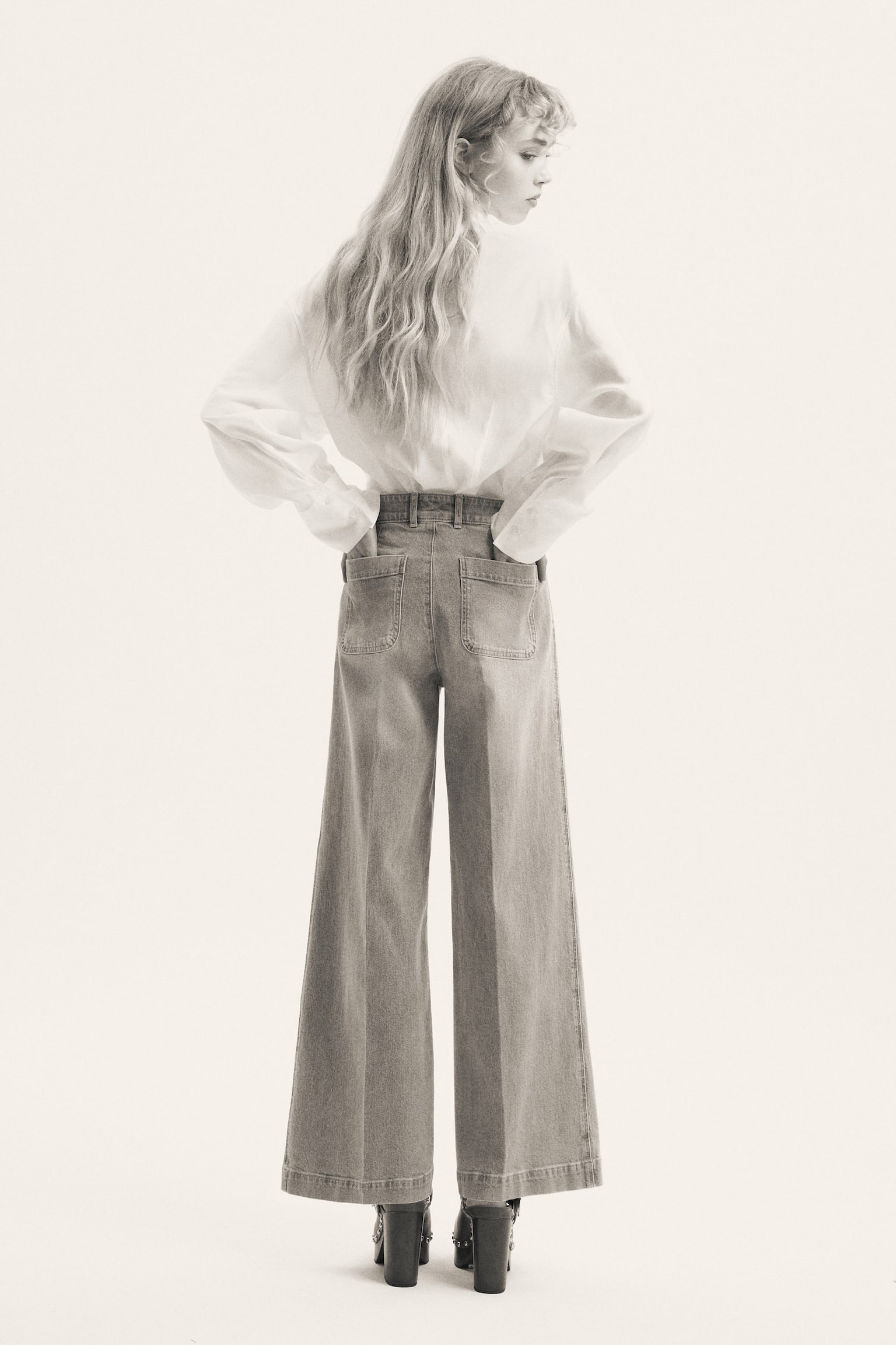 Jean taille haute avec jambes larges - Bleu denim clair/Blanc/Bleu denim foncé/Jaune pâle/Bleu denim - 4