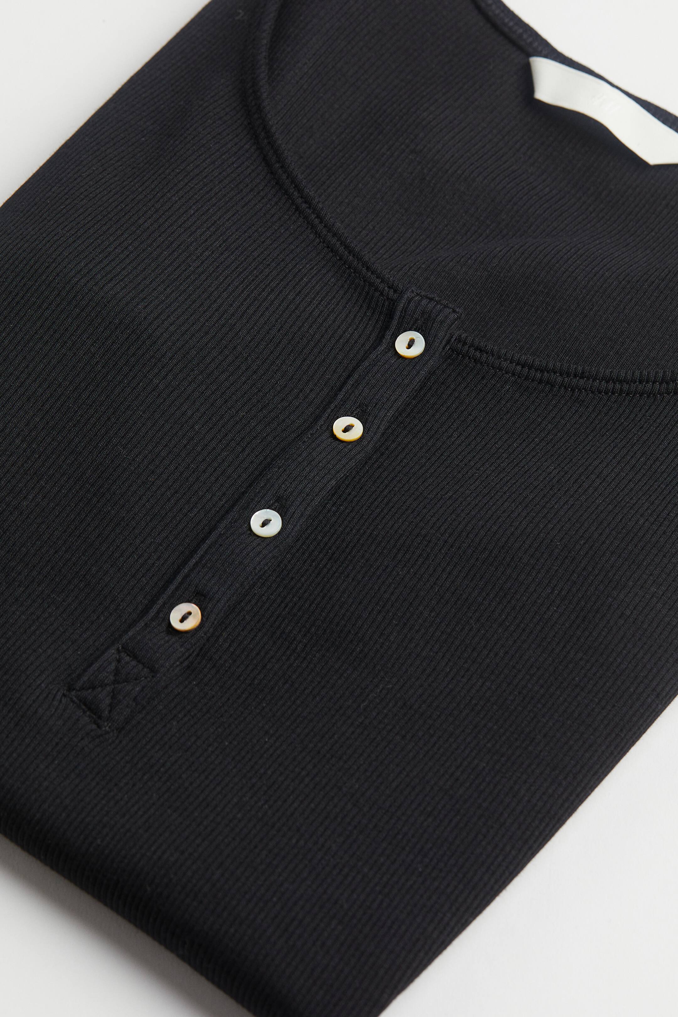 View larger image: Ribbed, button-placket T-shirt - Black - Ladies | H&M IN 2