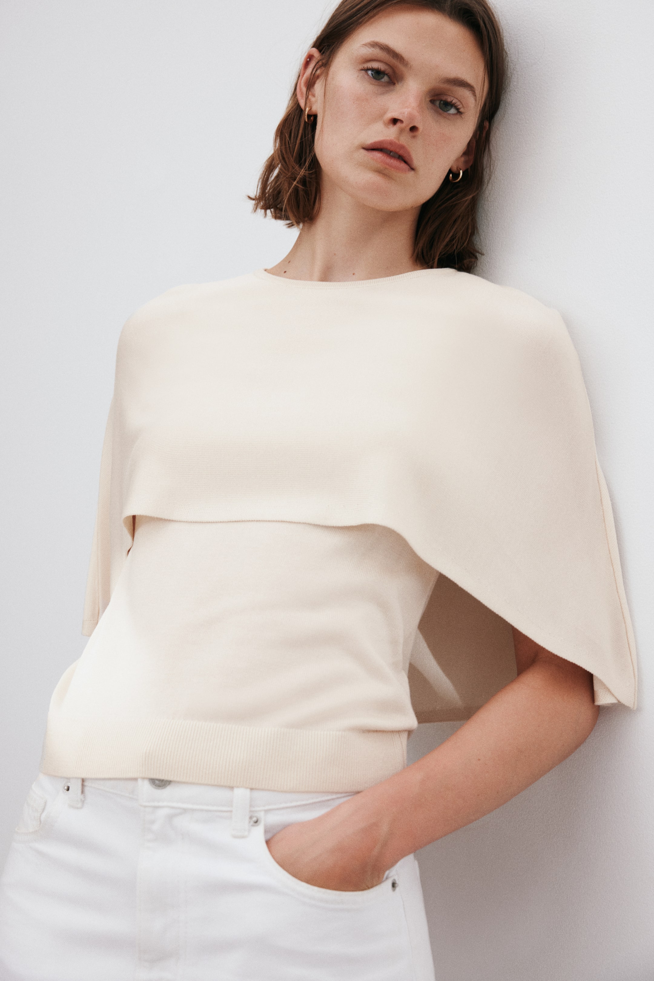 Haut cape en fin tricot