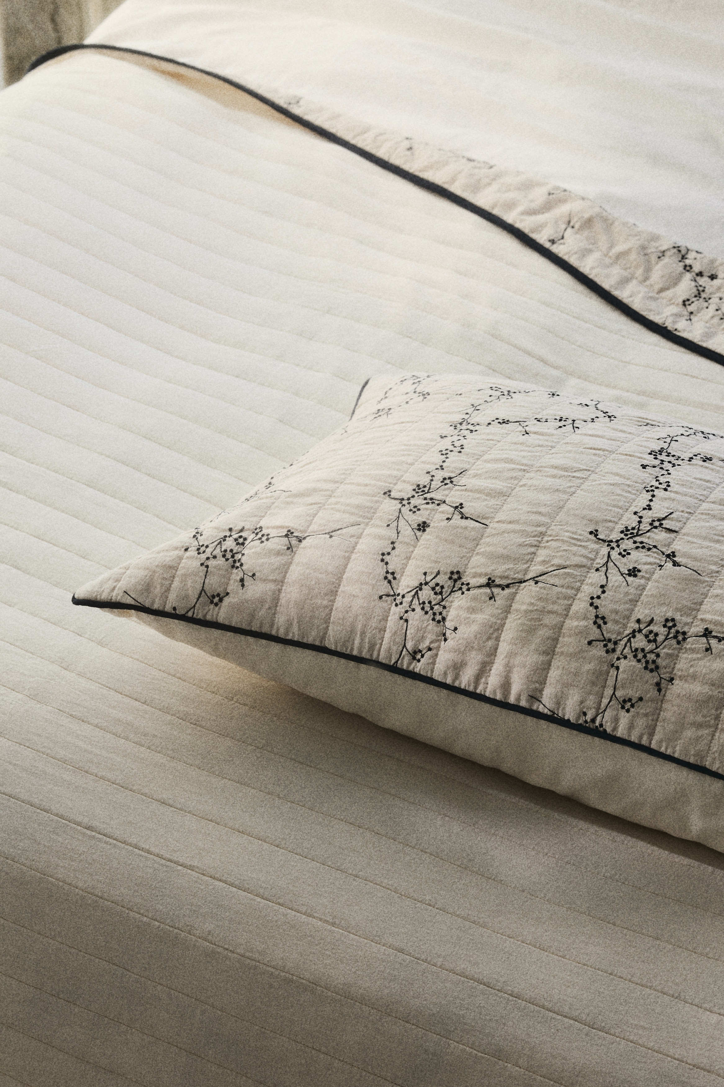 Housse de coussin en lin mélangé - Beige clair/fleuri