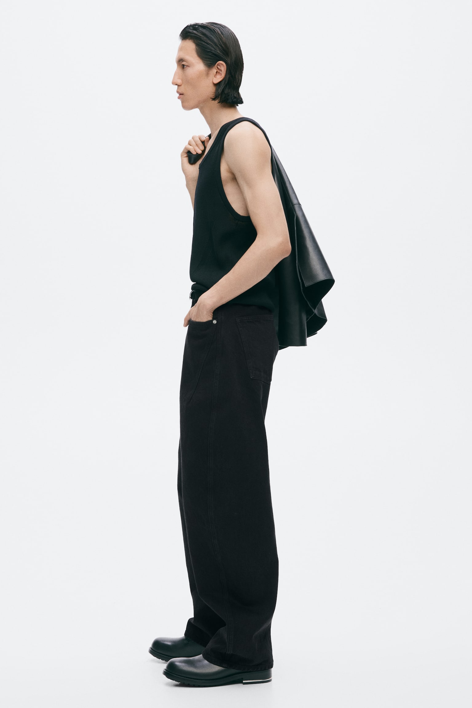 Мужские джинсы H&M Loose-Fit Barrel-Leg, цвет: Джинсовый чёрный — фото 6