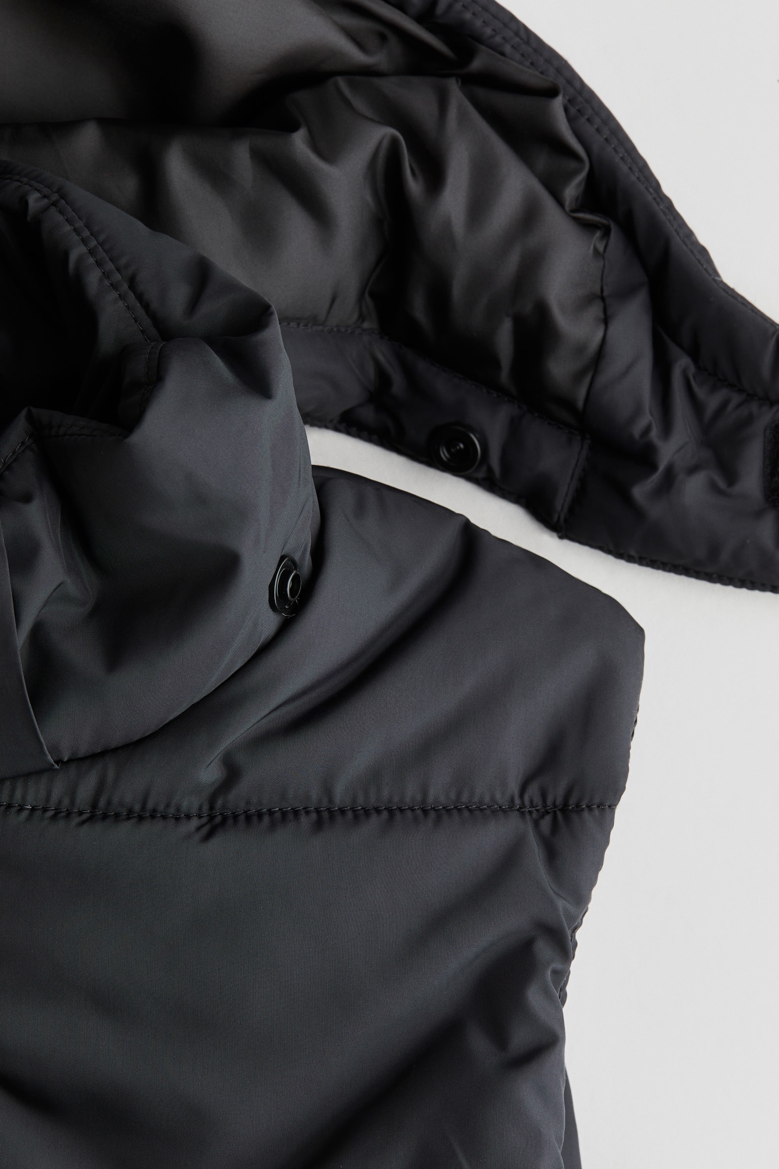 Детский жилет H&M Puffer, цвет: Чёрный — фото 2