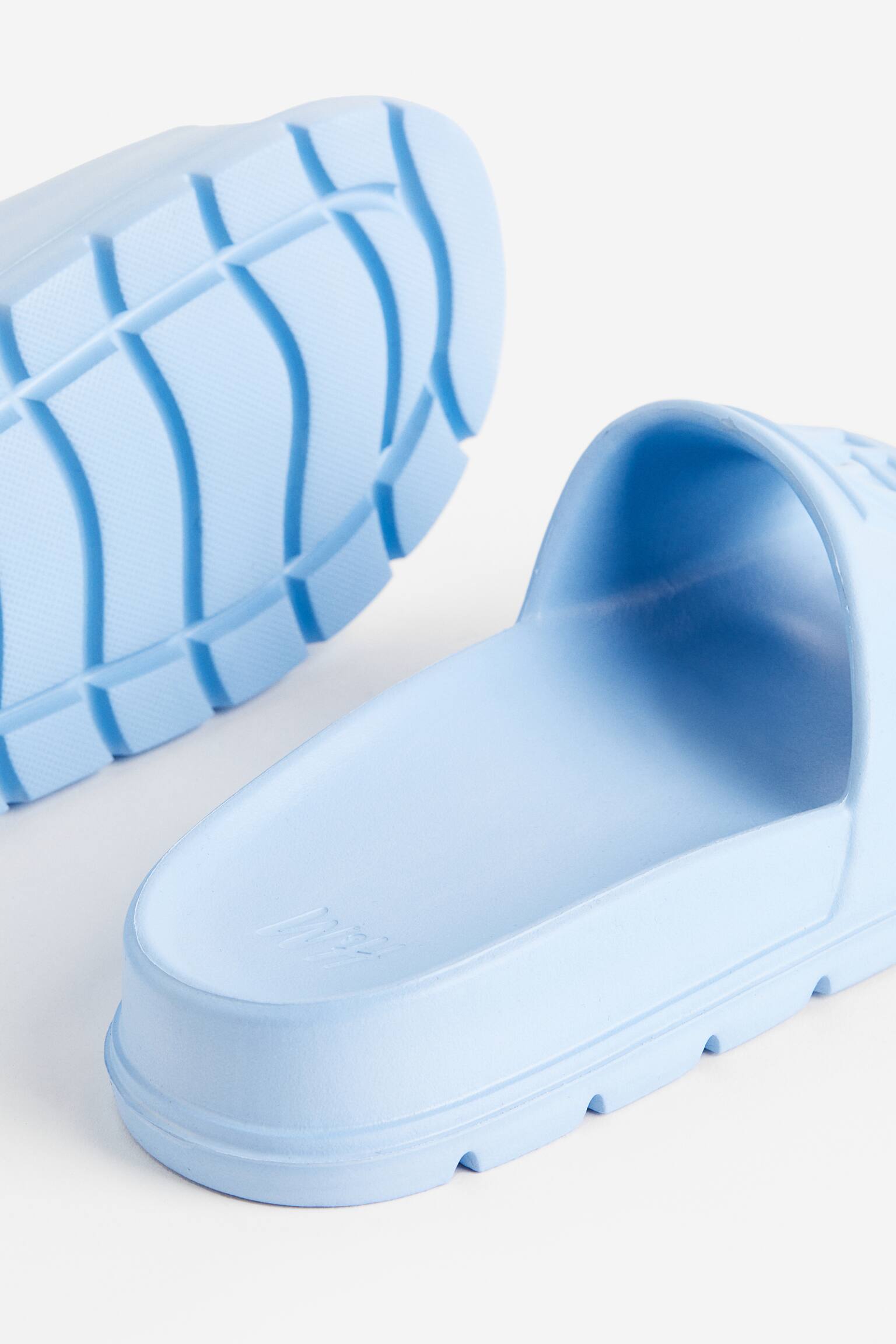 Monogram Slides - Light blue/White/Black - 4