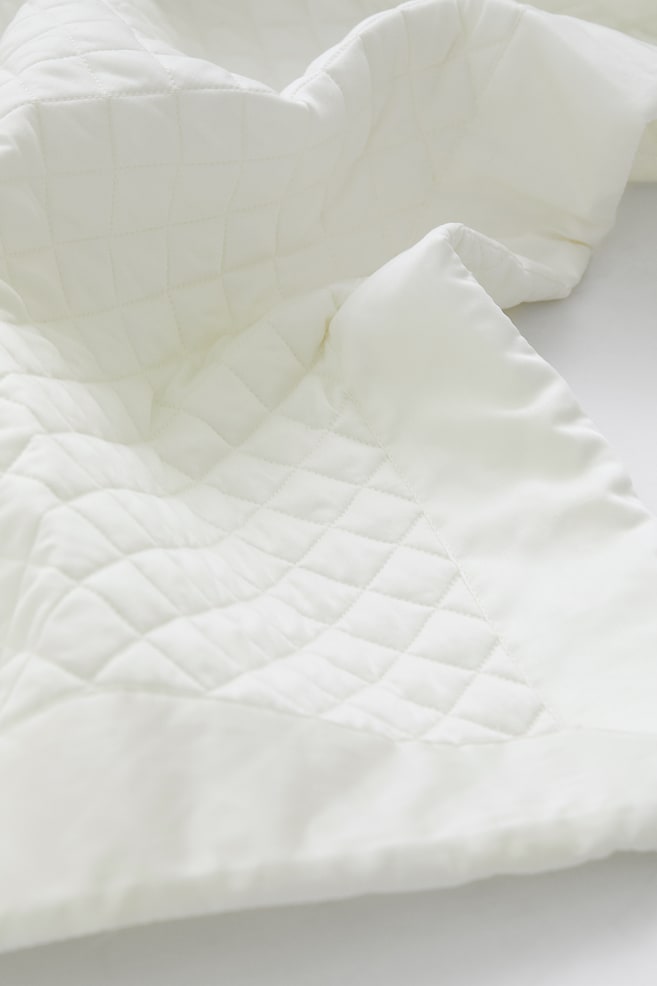 Quiltet sengetæppe - Hvid/Gråbeige - 2