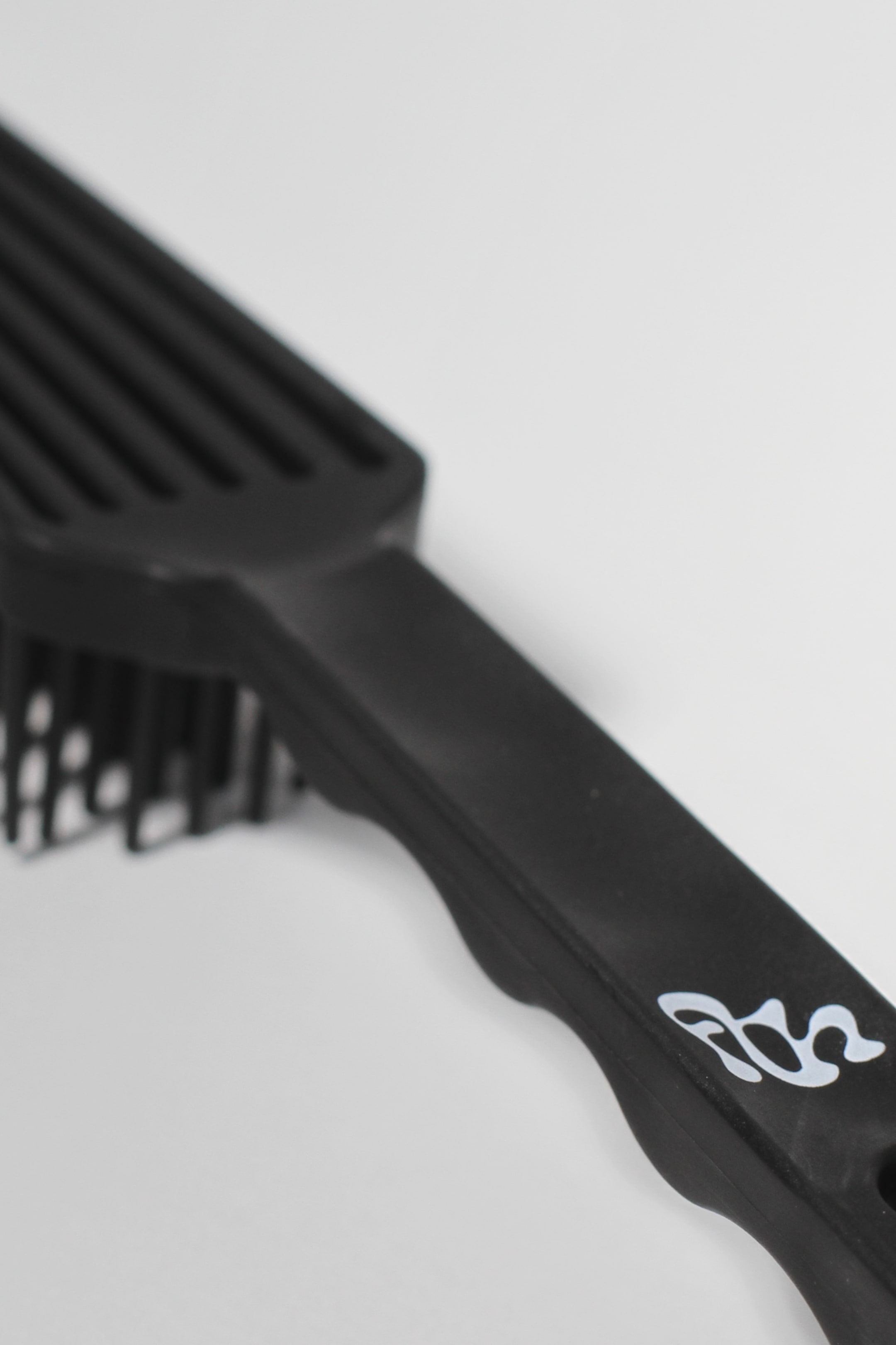 Visa större bild: Detangle Hårborste - Svart - for textured hair - Beauty all | H&M FI 3