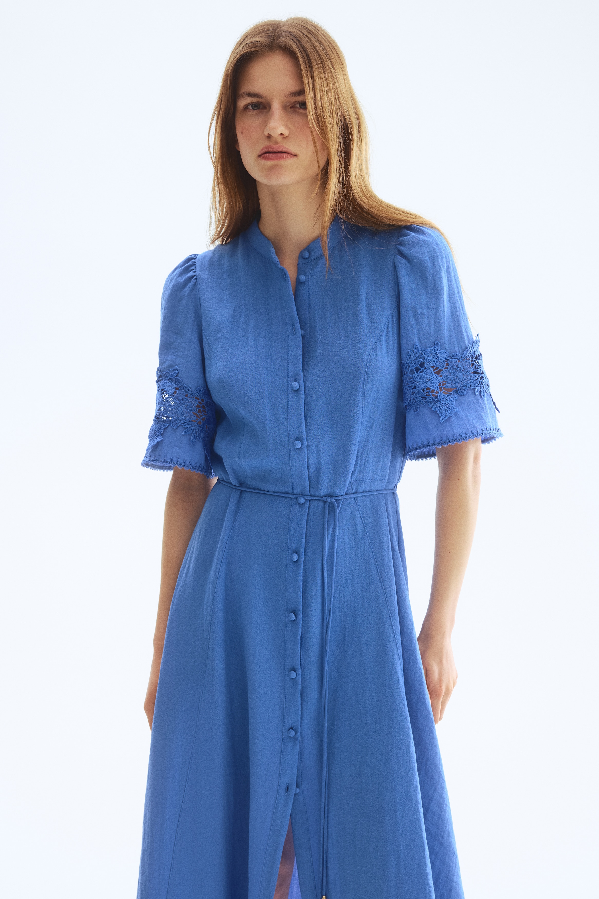 Robe froissée avec broderie anglaise - Bleu/Noir/Dark yellow