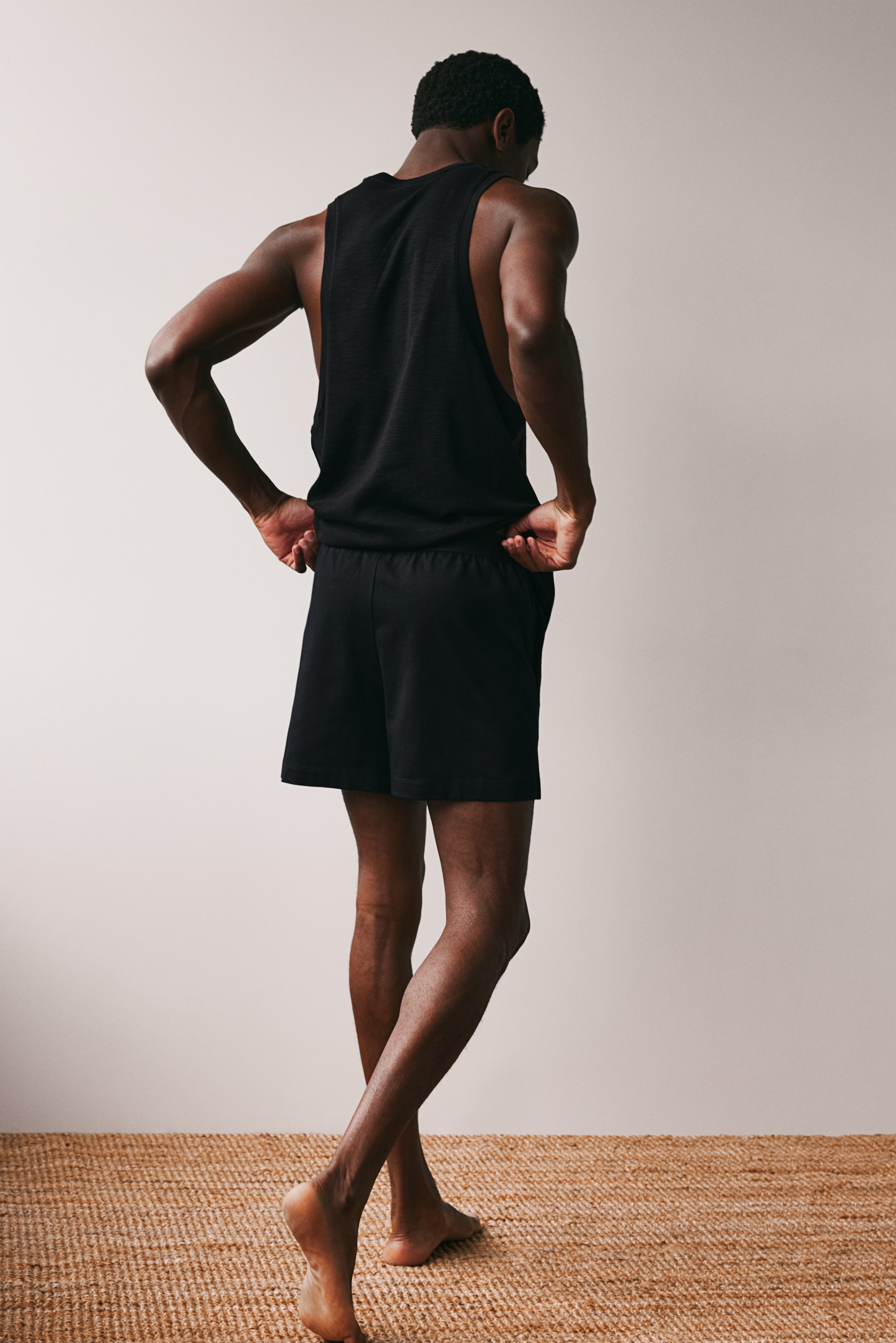 Pyjama vest top and shorts - Black - Men | H&M GB 4