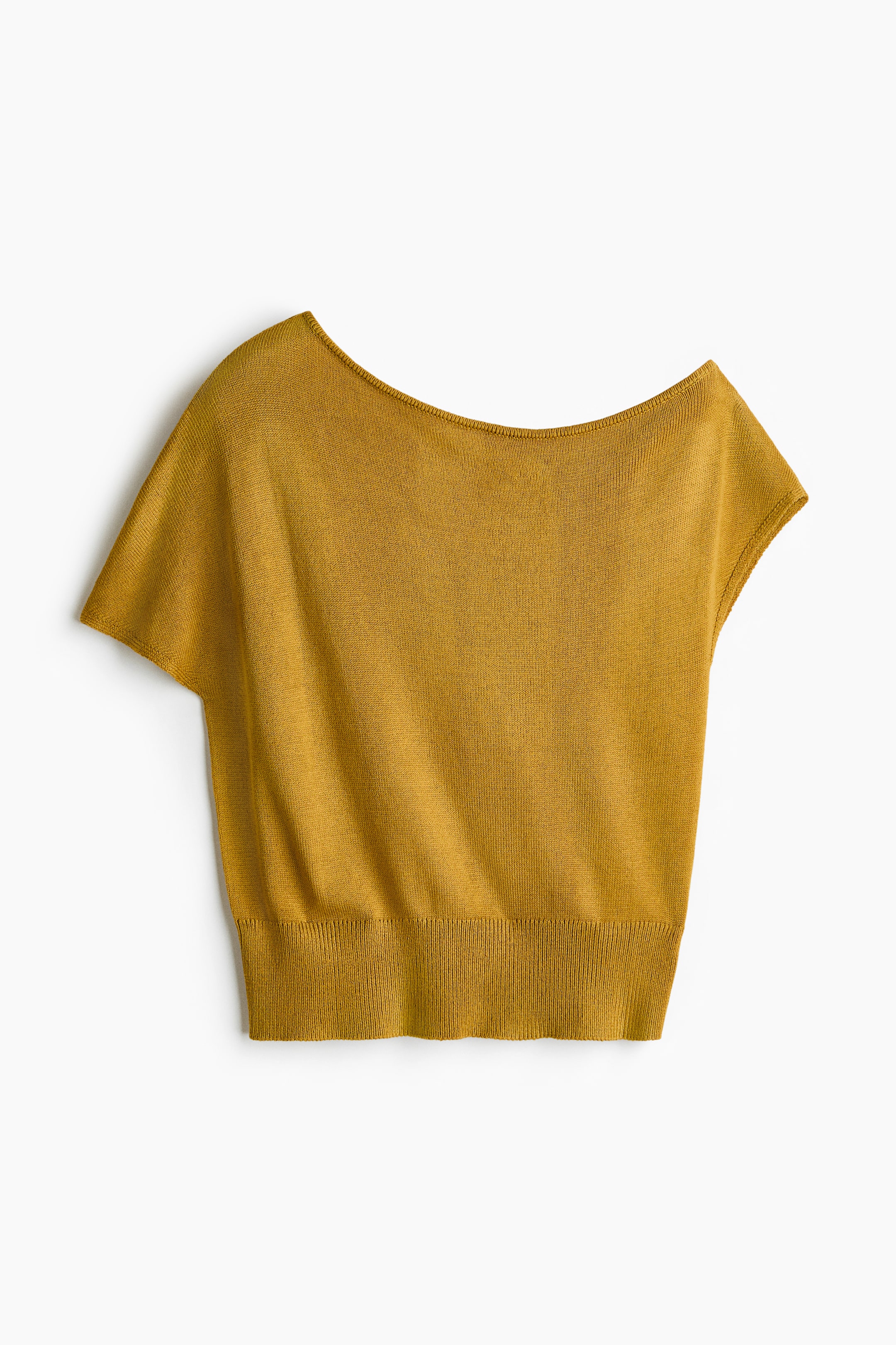 Haut asymétrique en fin tricot