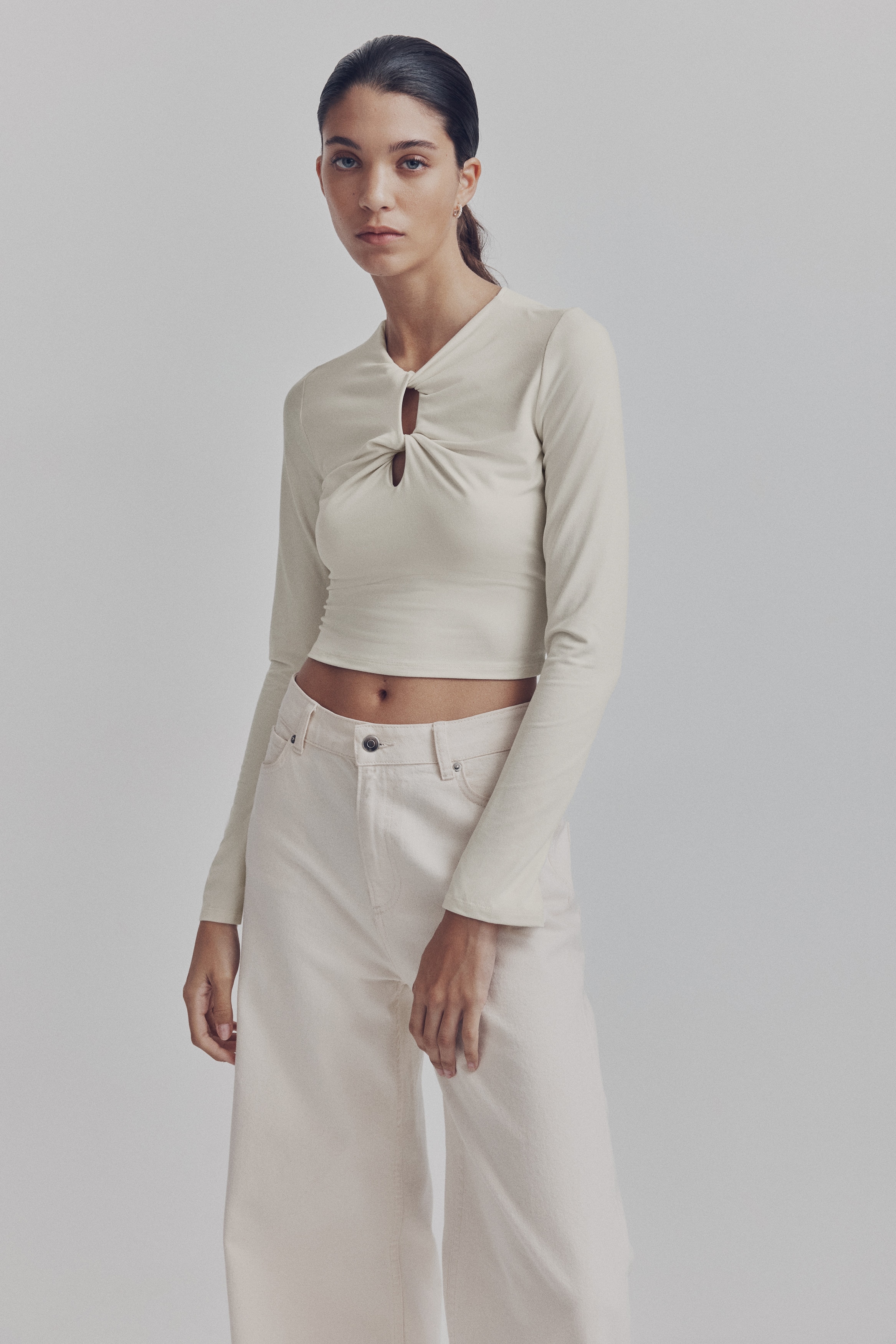 Twist-detail top - Cream - Ladies | H&M IN