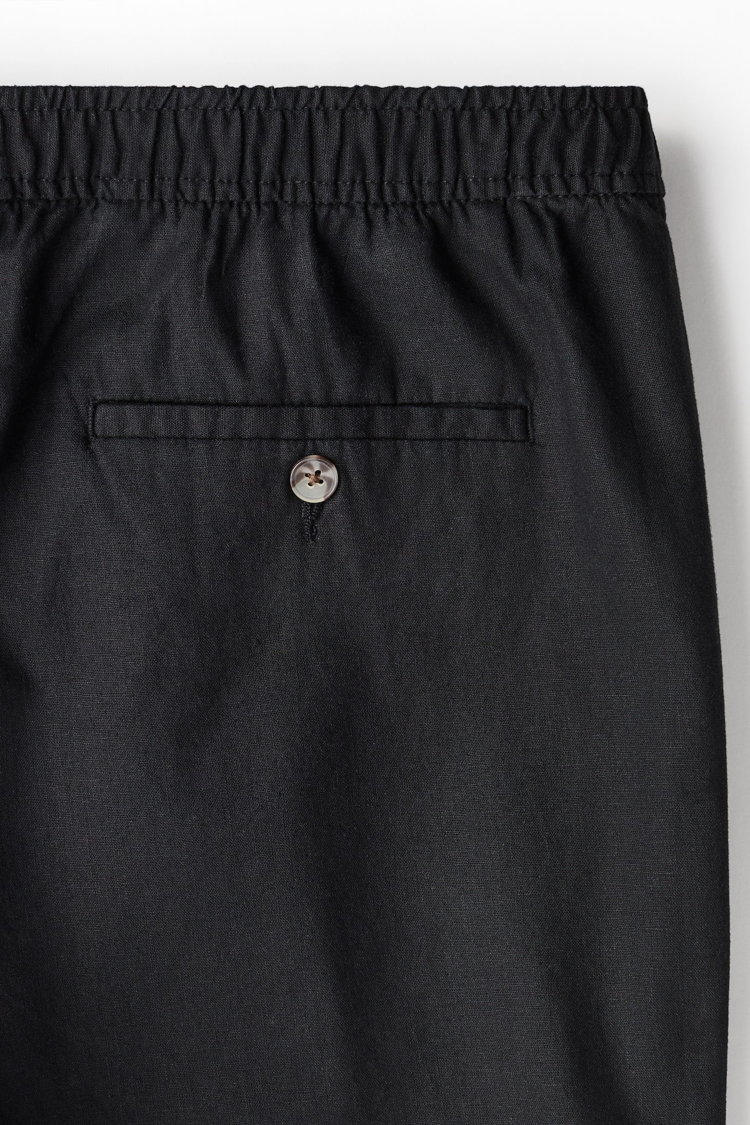 Regular Fit Linen-blend shorts - Black/Light beige/White - 3