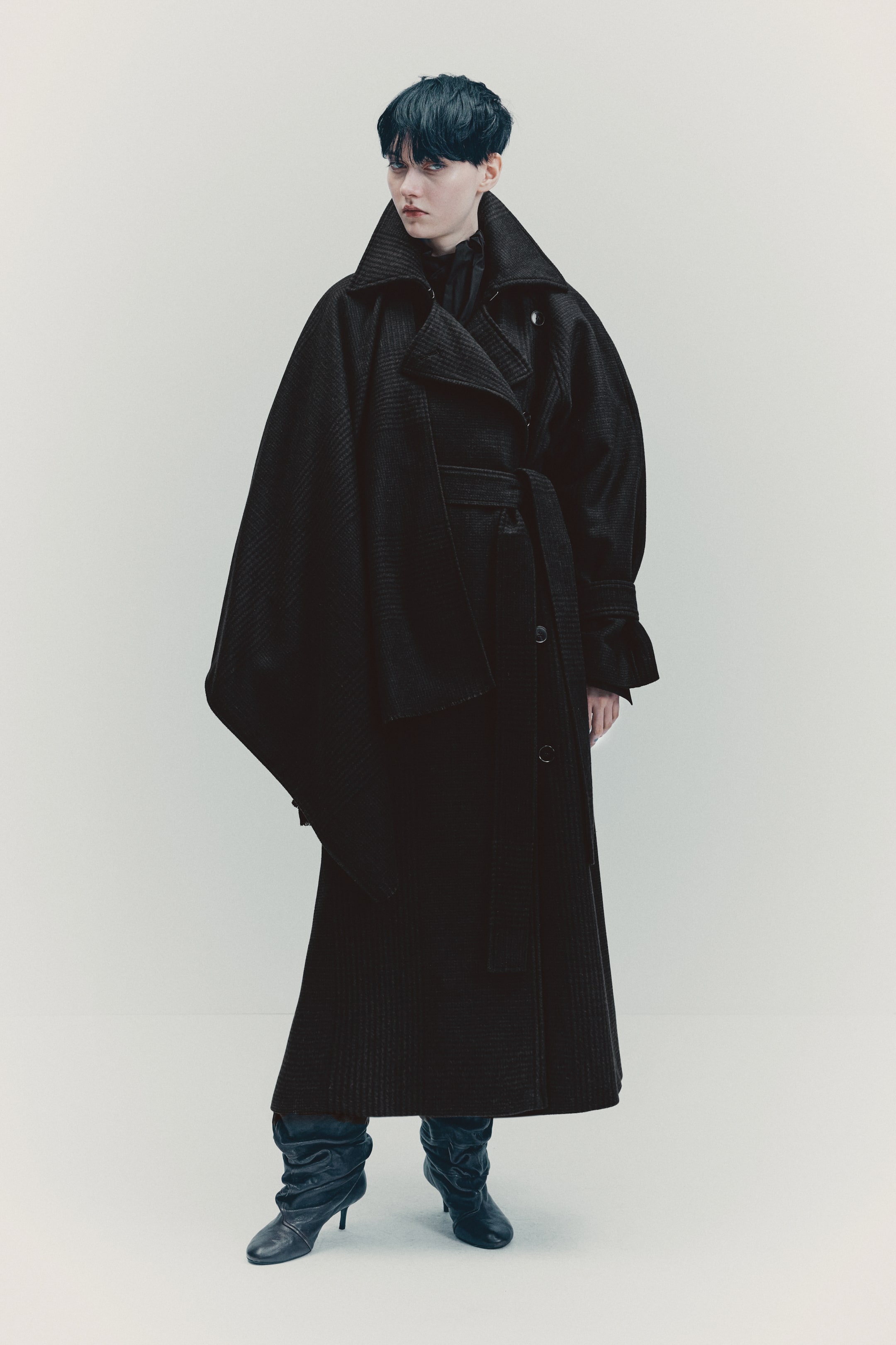 View larger image: Wool-Blend Scarf - Dark brown/checked - Ladies | H&M US 2