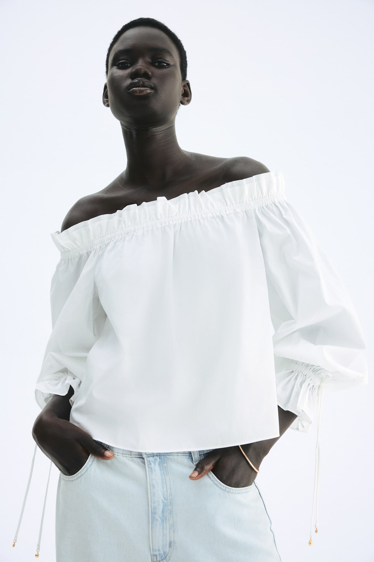 Off-the-shoulder poplin blouse - White - Ladies | H&M GB