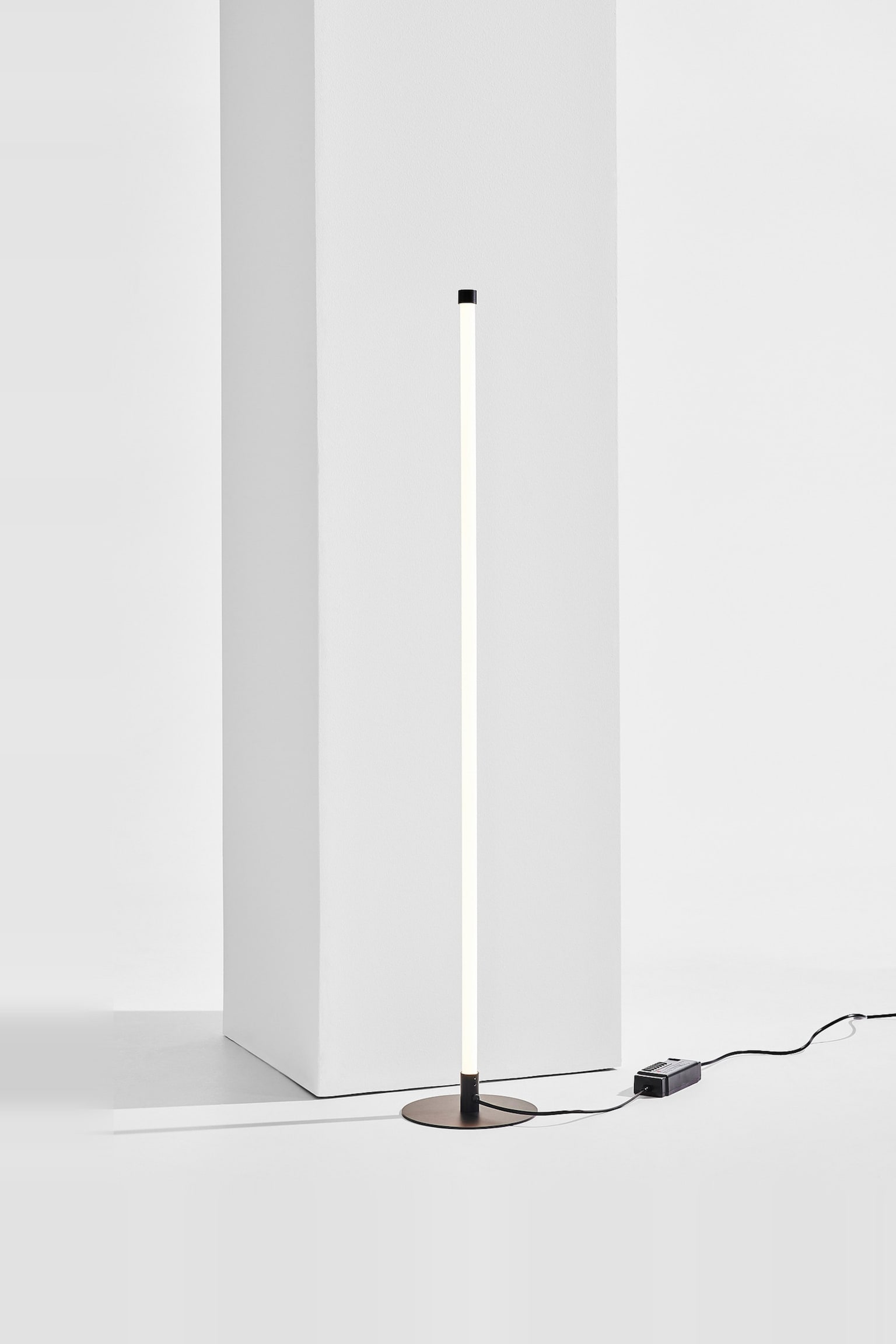 Tarmy Led Golvlampa - Matt Svart - 6