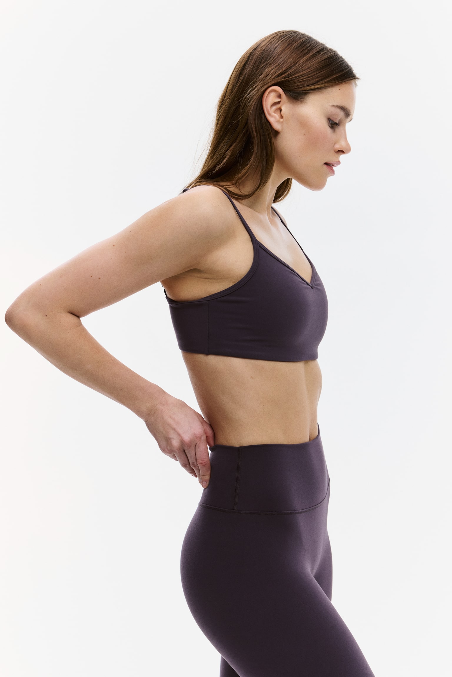 Medium Support Sports bra with SoftMove™ - Plum purple - 7