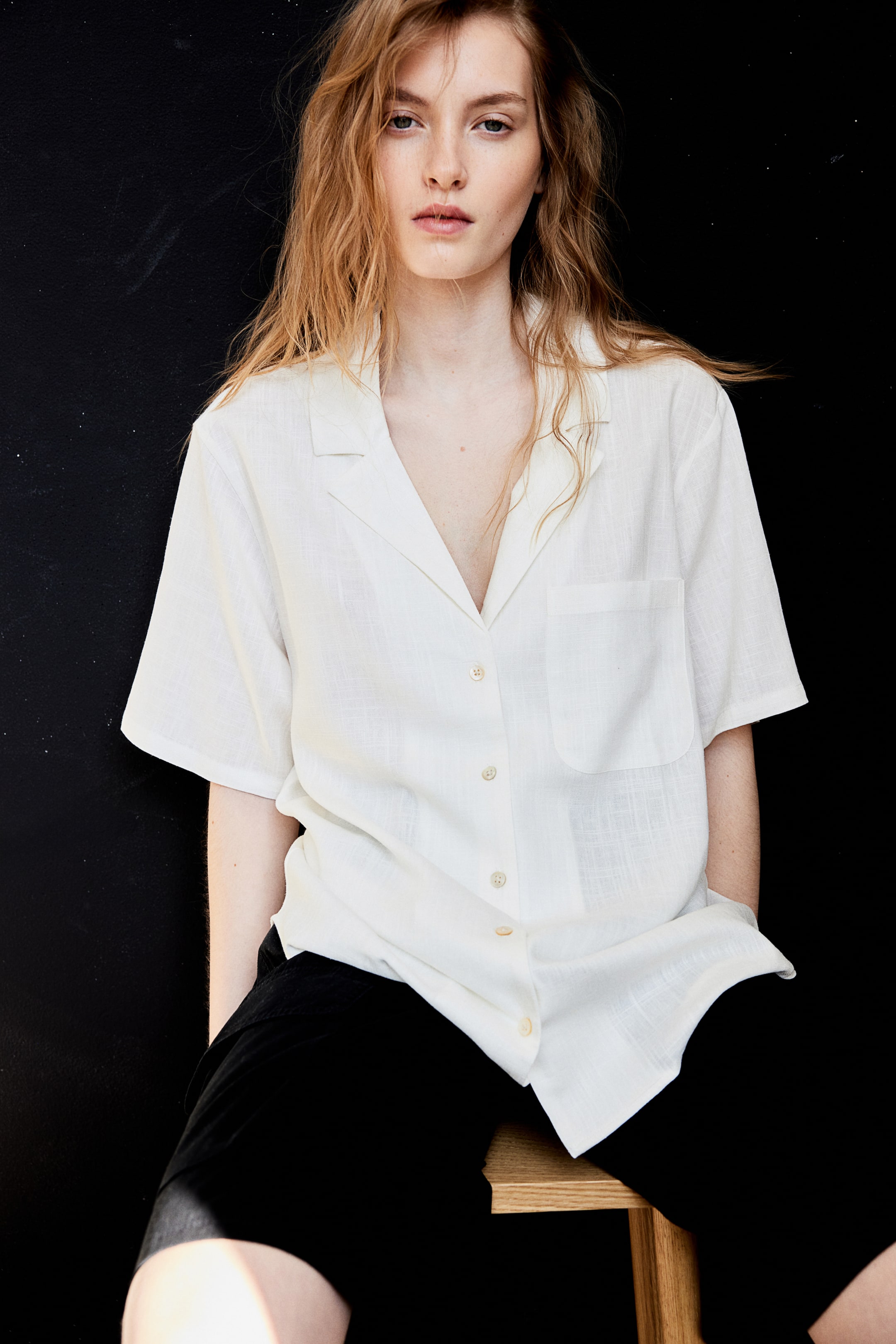 Airy Resort Shirt - Short sleeve - Long - Cream - Ladies | H&M US