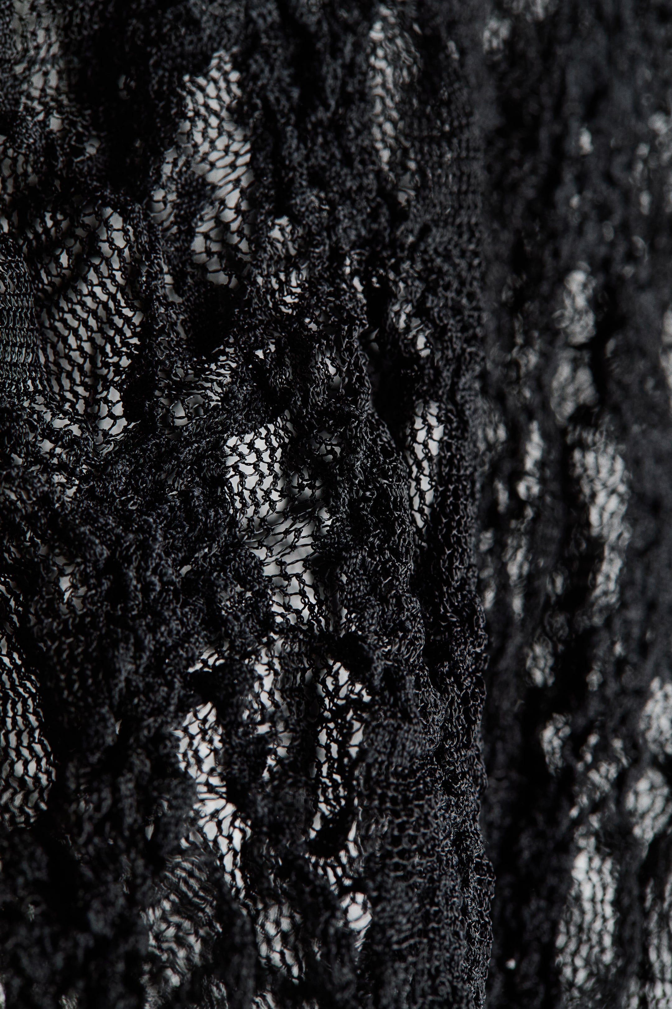 Visualizza immagine più grande: Top in pizzo con scollo a V - Black - DONNA | H&M IT 5