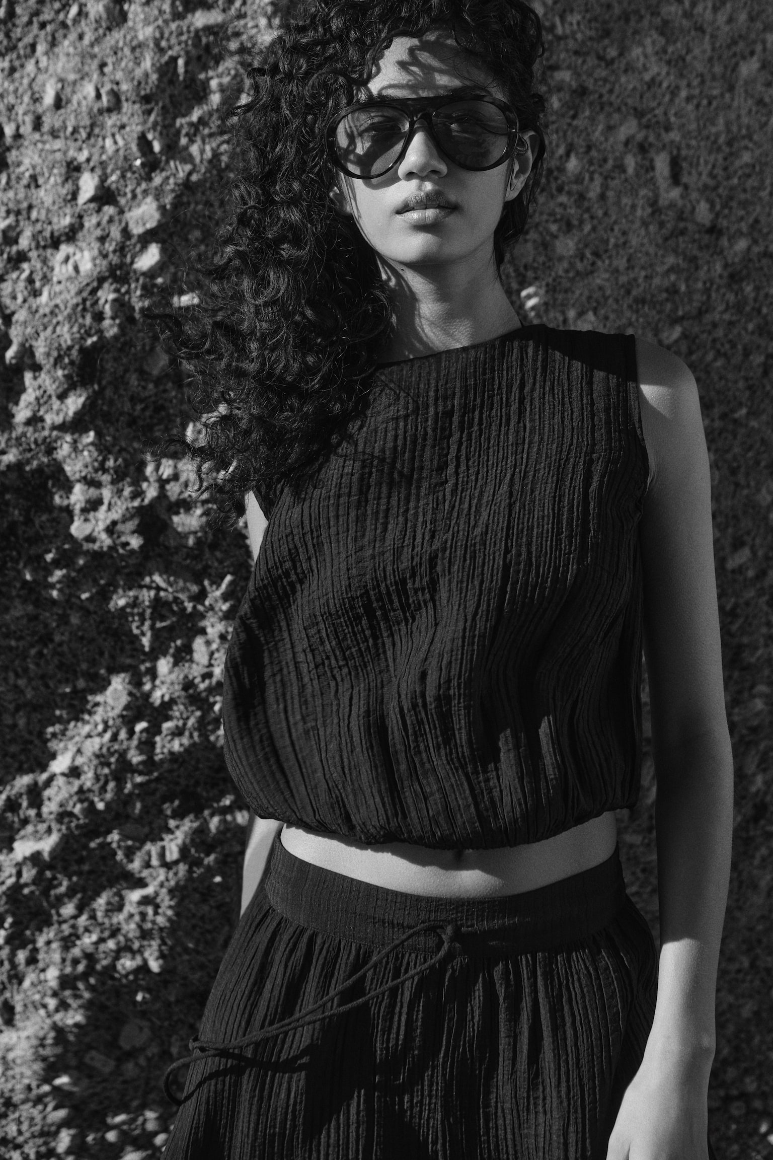 Top con efecto arrugado - Negro - 4