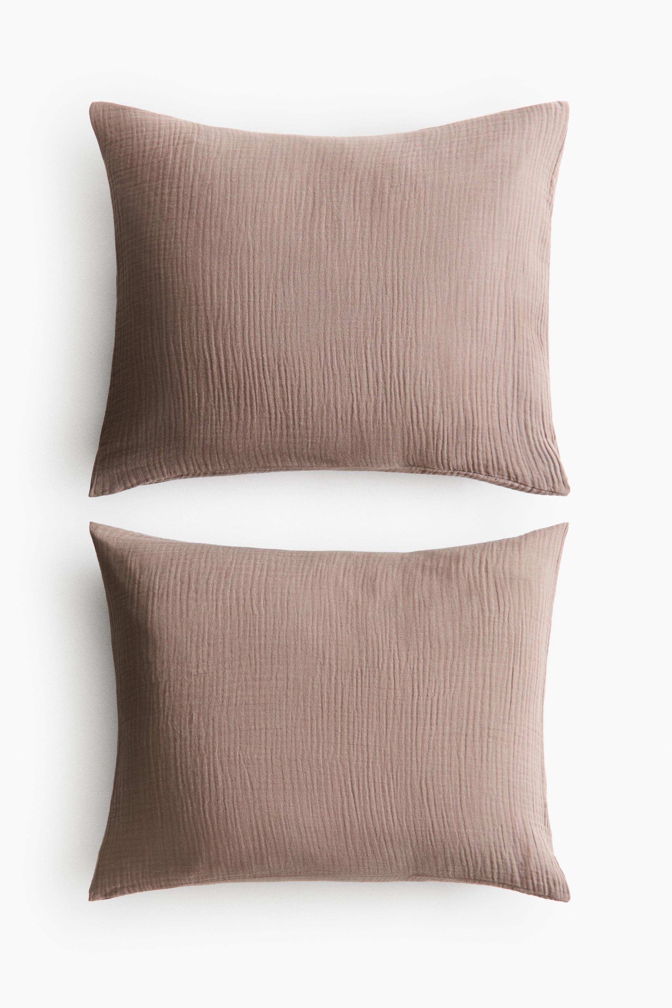 2-Pack Cotton Muslin PillowcasesModel