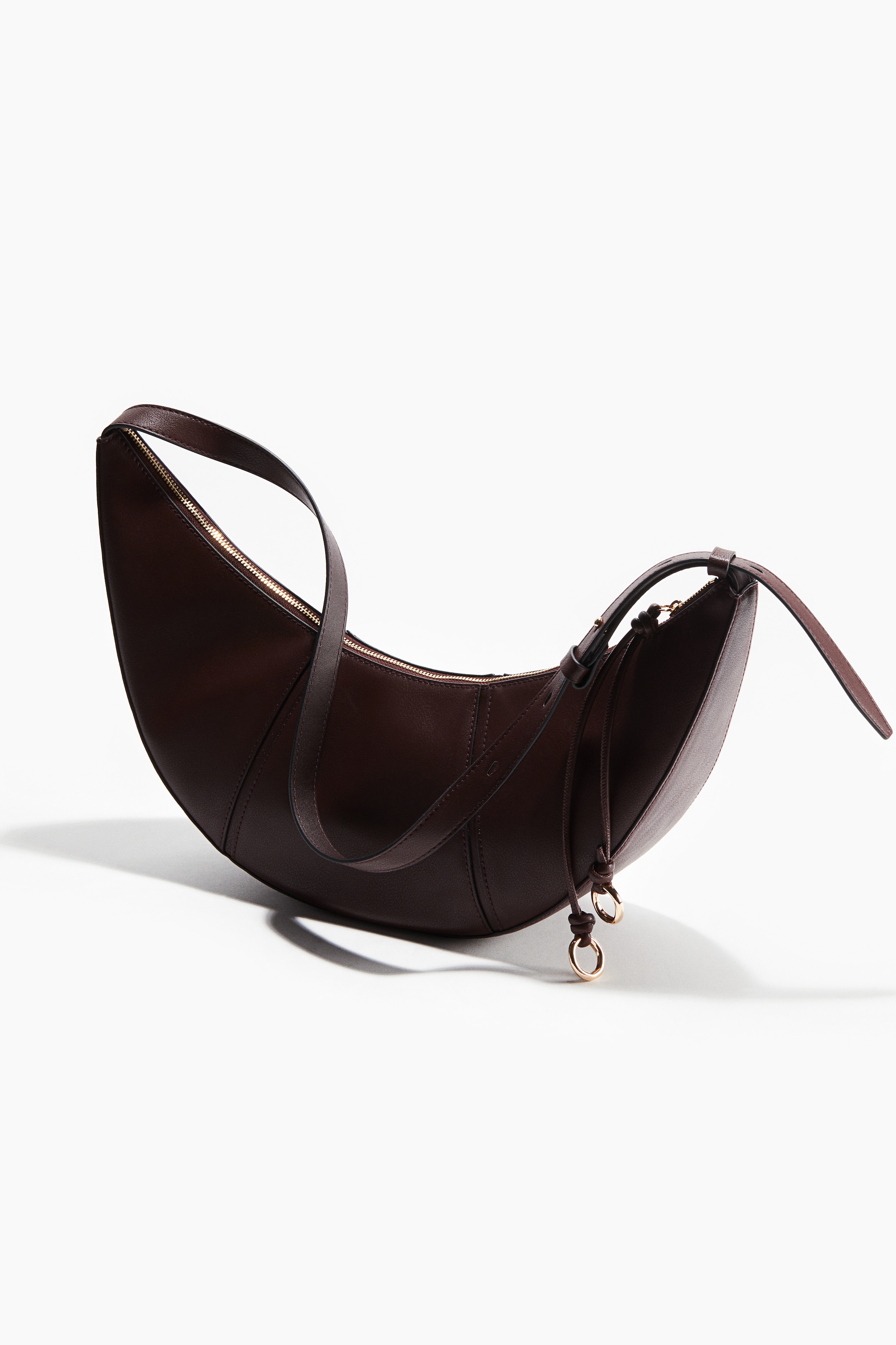 Curved shoulder bag