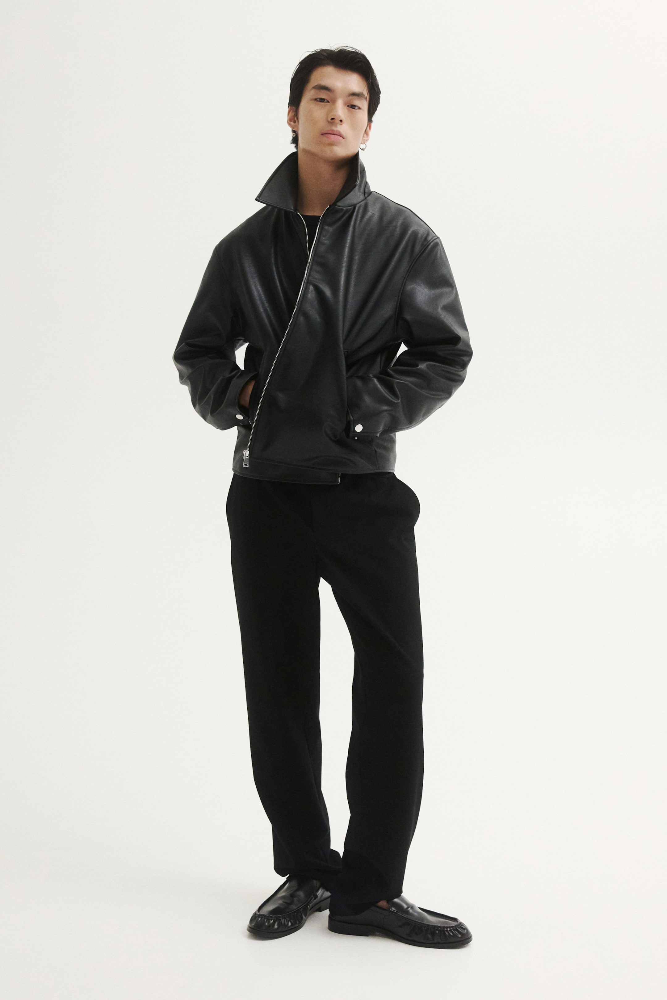 Grotere afbeelding bekijken: Four-way Stretch Pull-on broek - Regular Fit - Zwart - HEREN | H&M NL 1