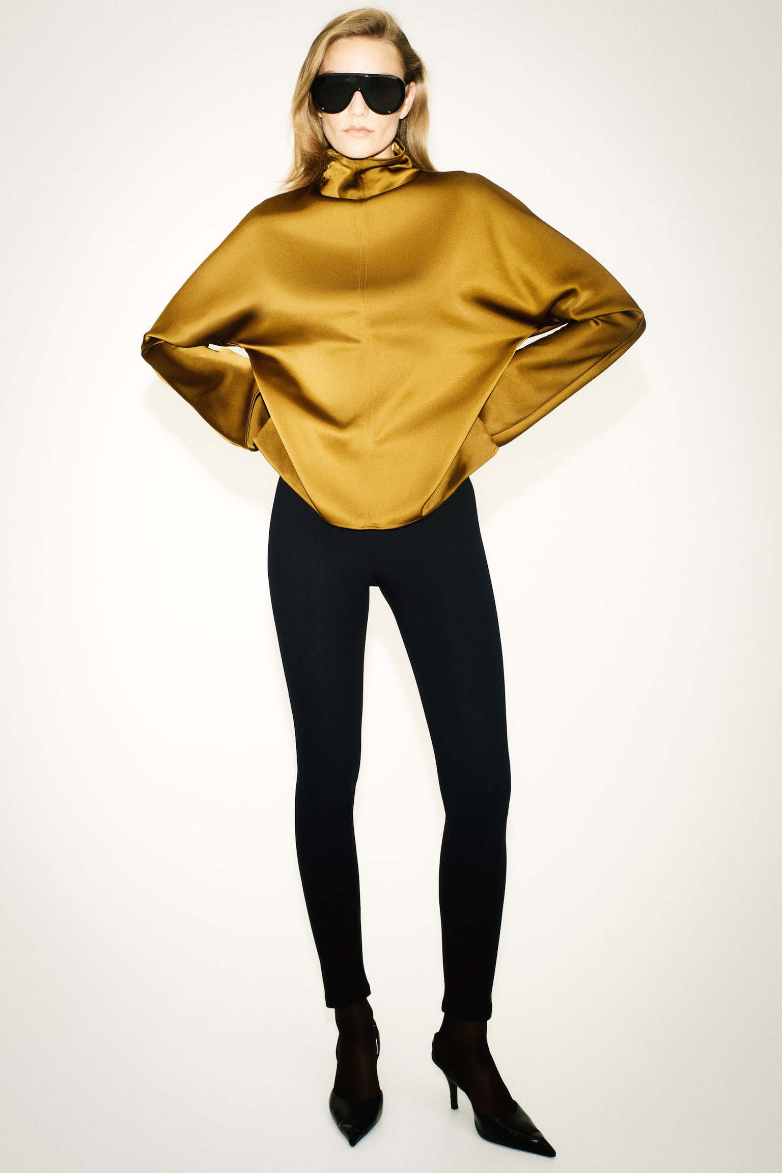Женский топ H&M Satin Mock Turtleneck Top, цвет: Хаки зелёный — фото 5