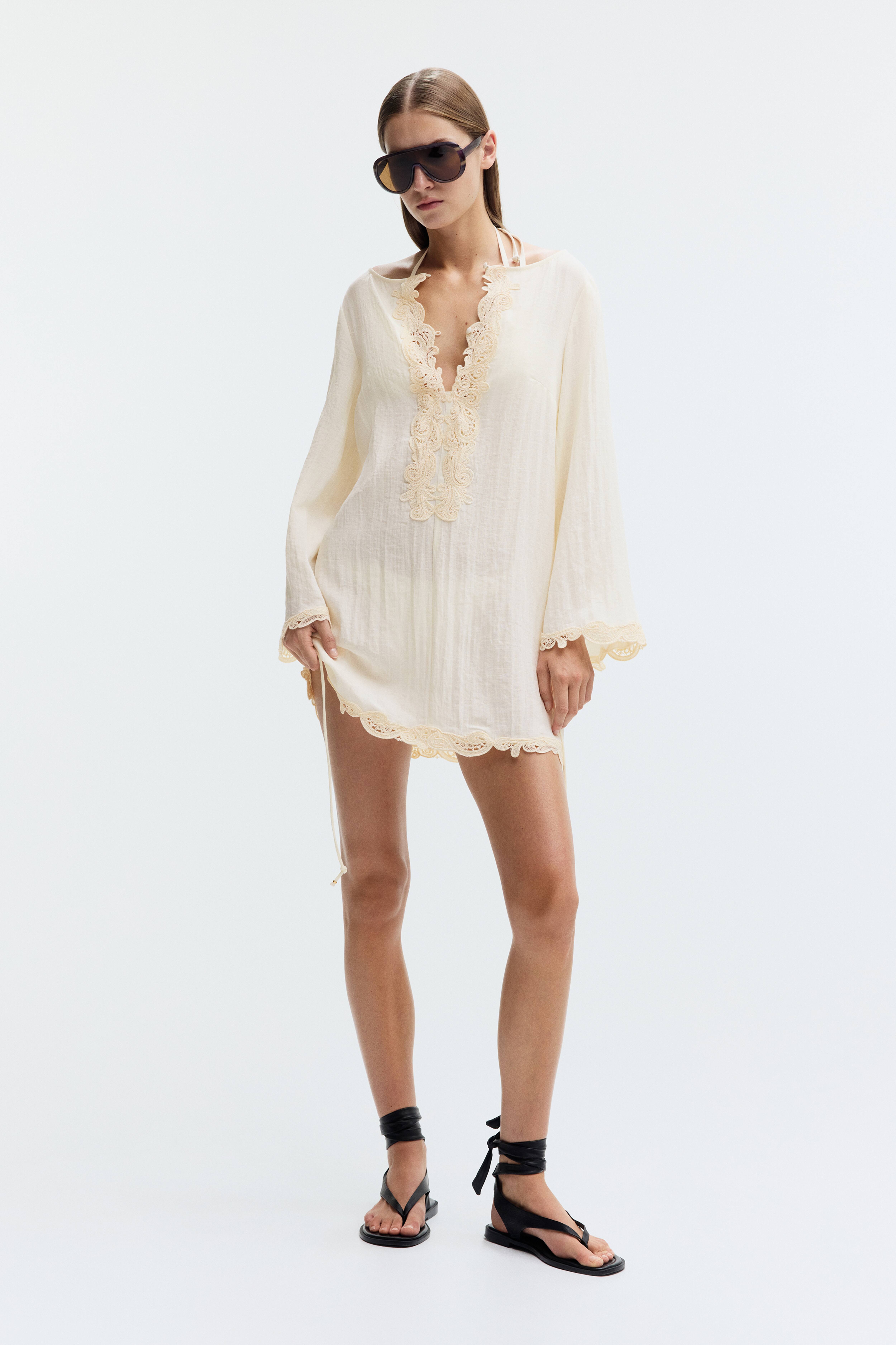Robe avec dentelle