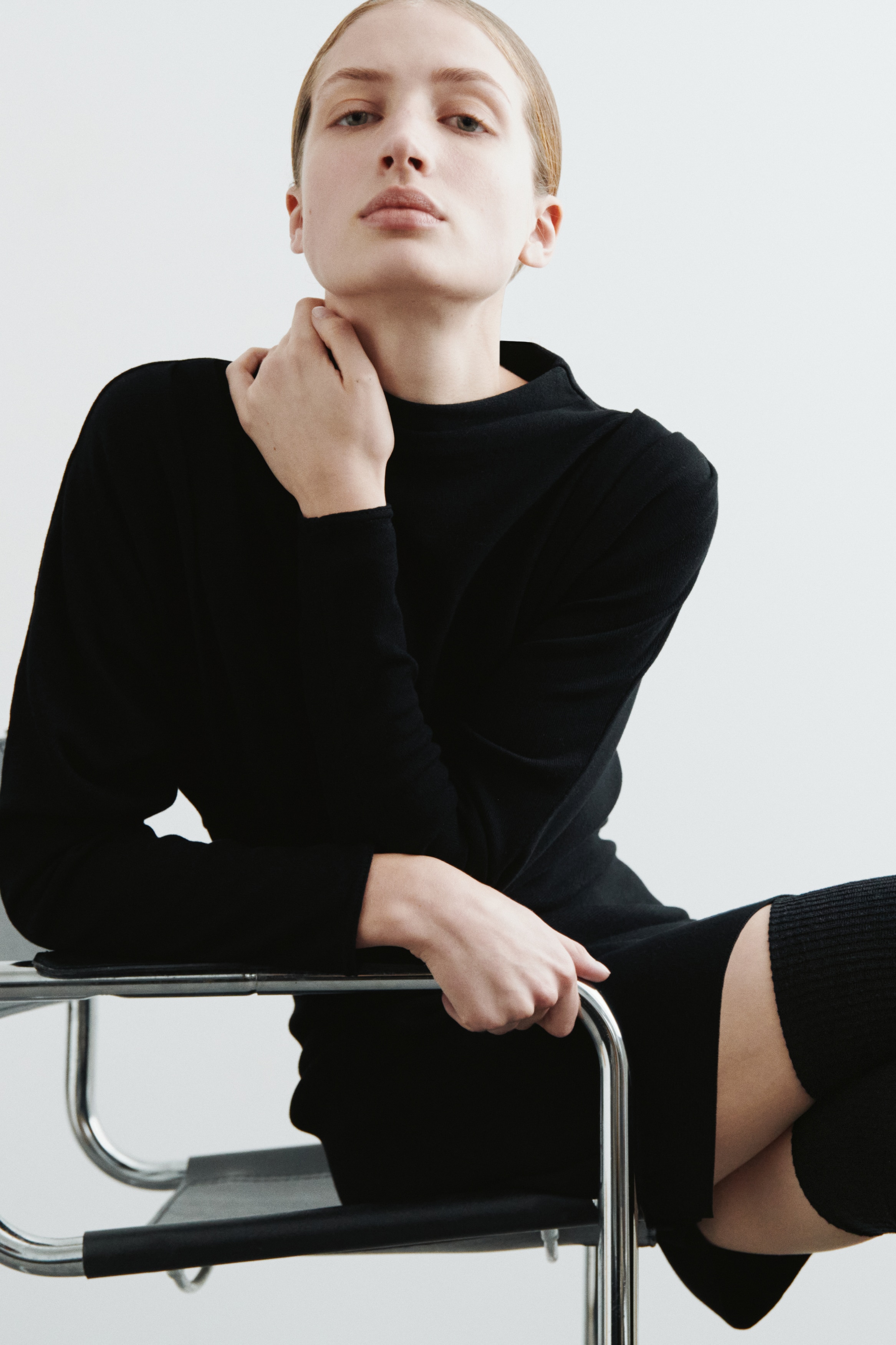 LOOK OF THE DAY: Zo combineer ik mijn Overknees – Styled by Romy