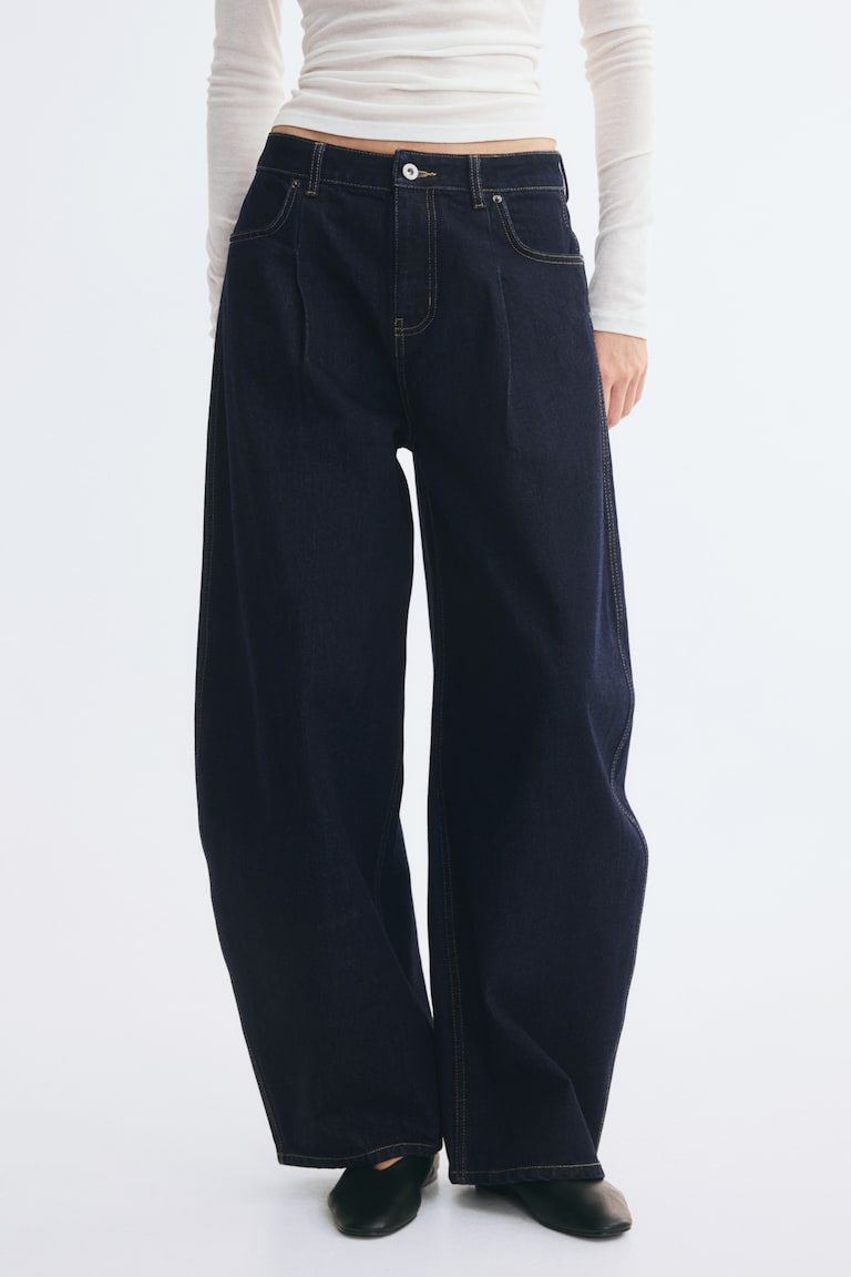 Barrel Regular Waist Jeans