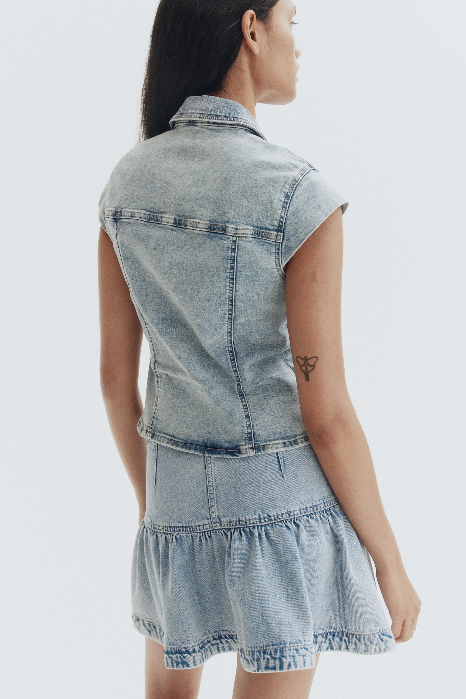 Cap-sleeved denim jacket - Light denim blue - 4