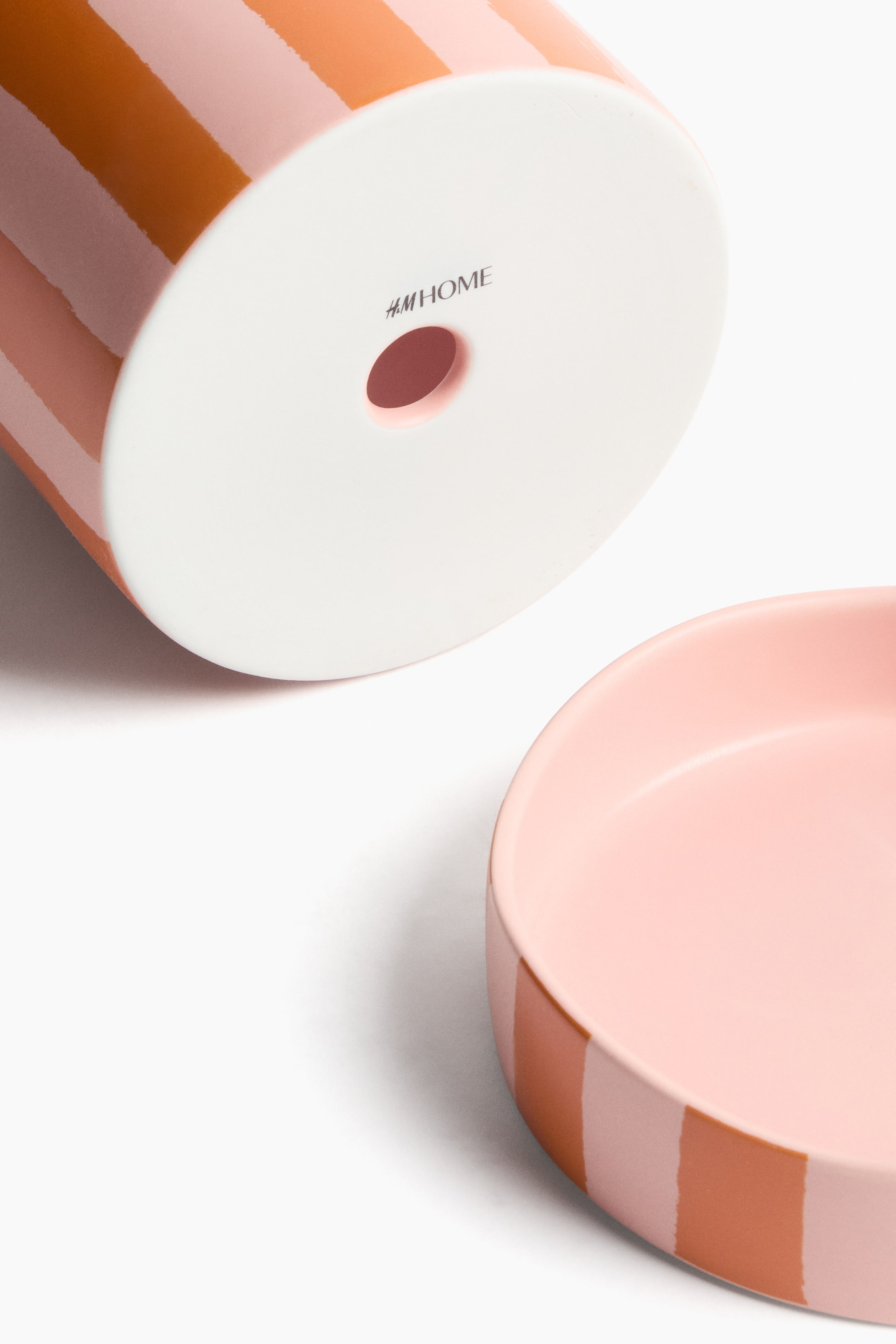 View larger image: Patterned Plant Pot and Saucer - Powder pink/orange - Home All | H&M US 5